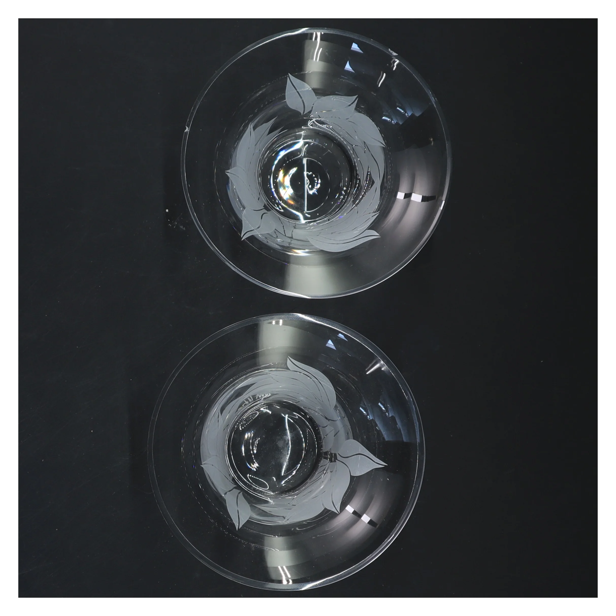 Glas vaser med bladmotiv (str. 11x6 cm)