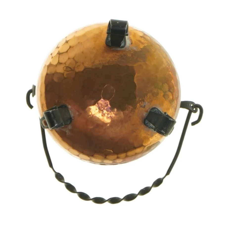 Lille kobbergryde med hank (str. Ø 6 cm længde 6,5 cm)