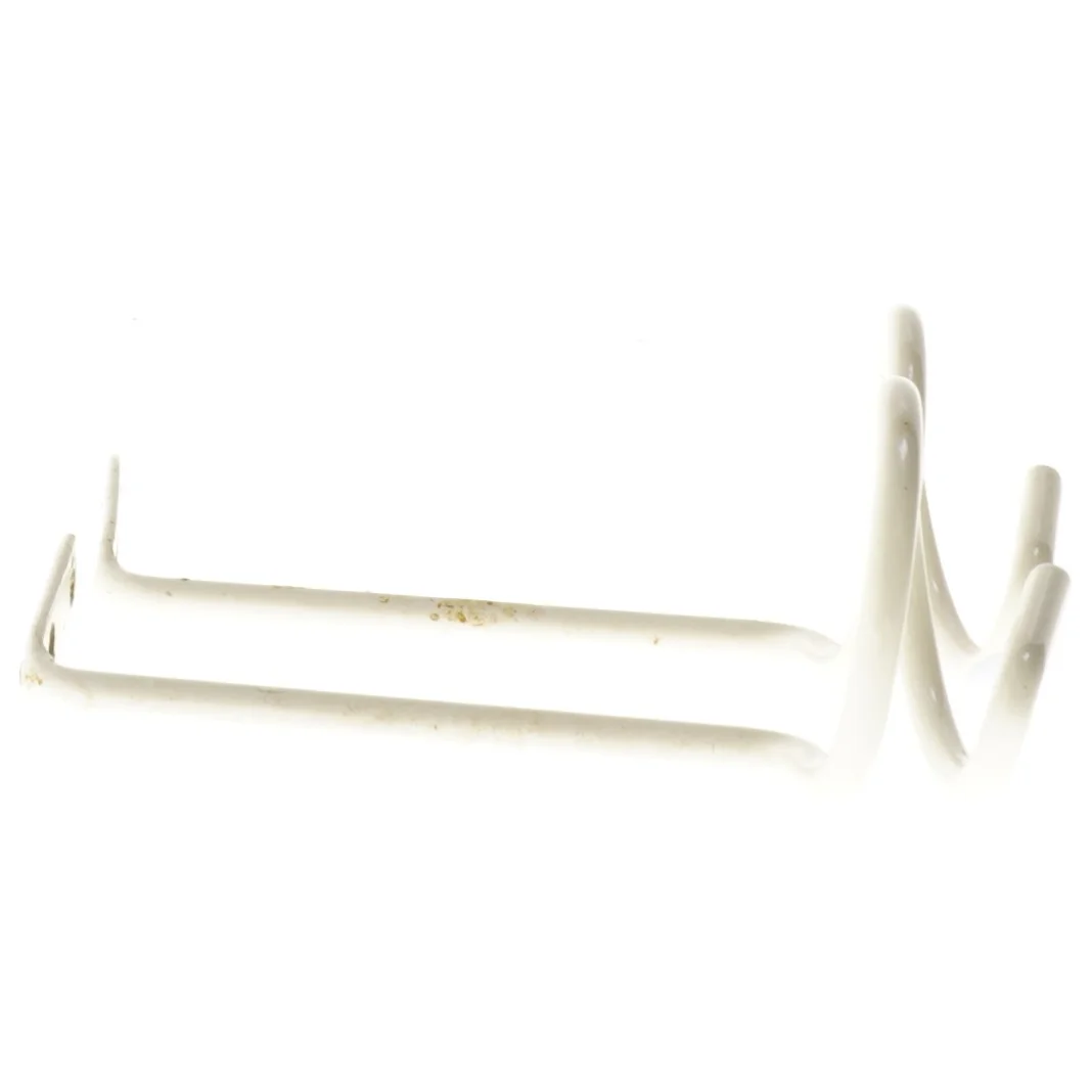 To hvide vægkroge (str. 15 cm)