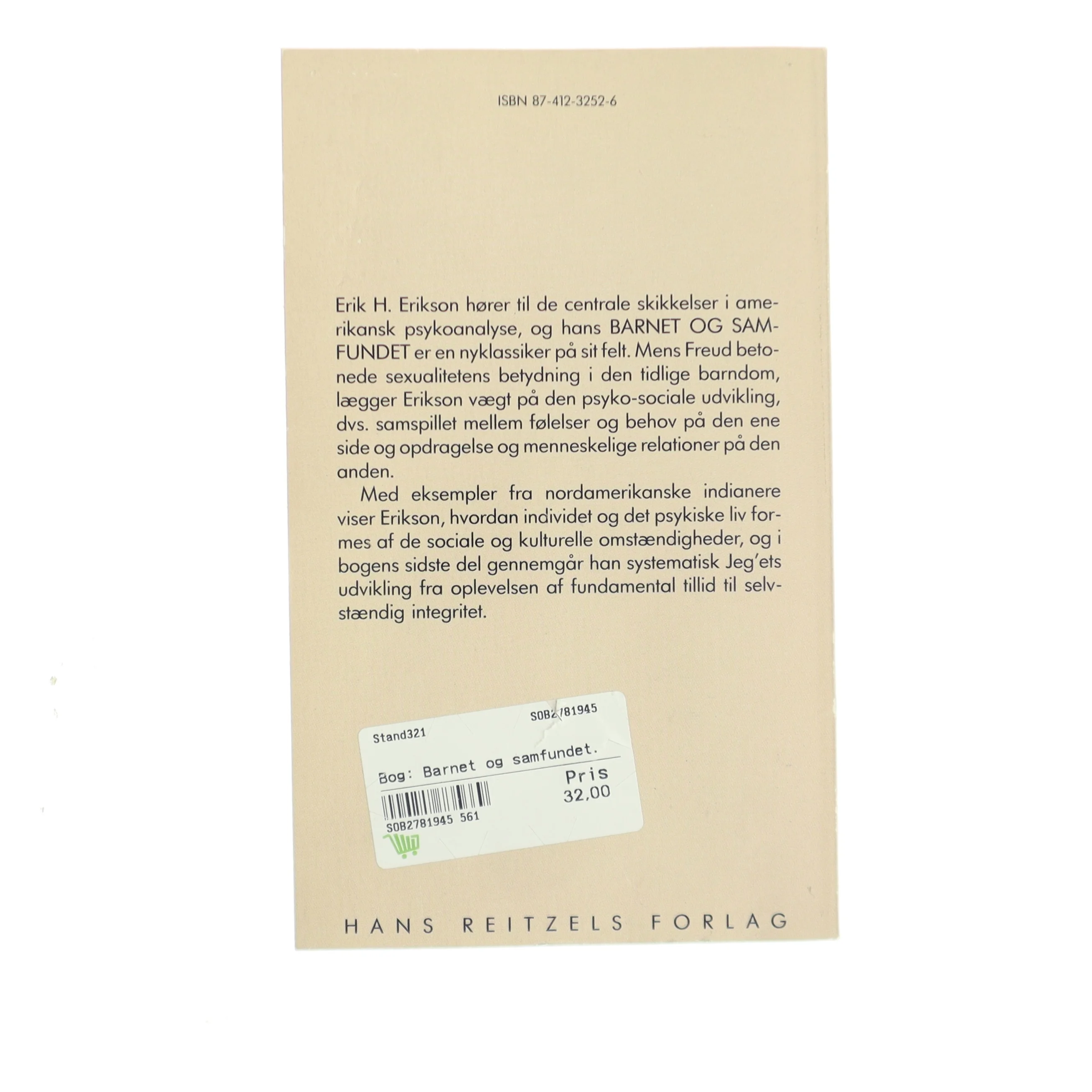 Barnet og Samfundet af Erik H. Erikson (Bog)