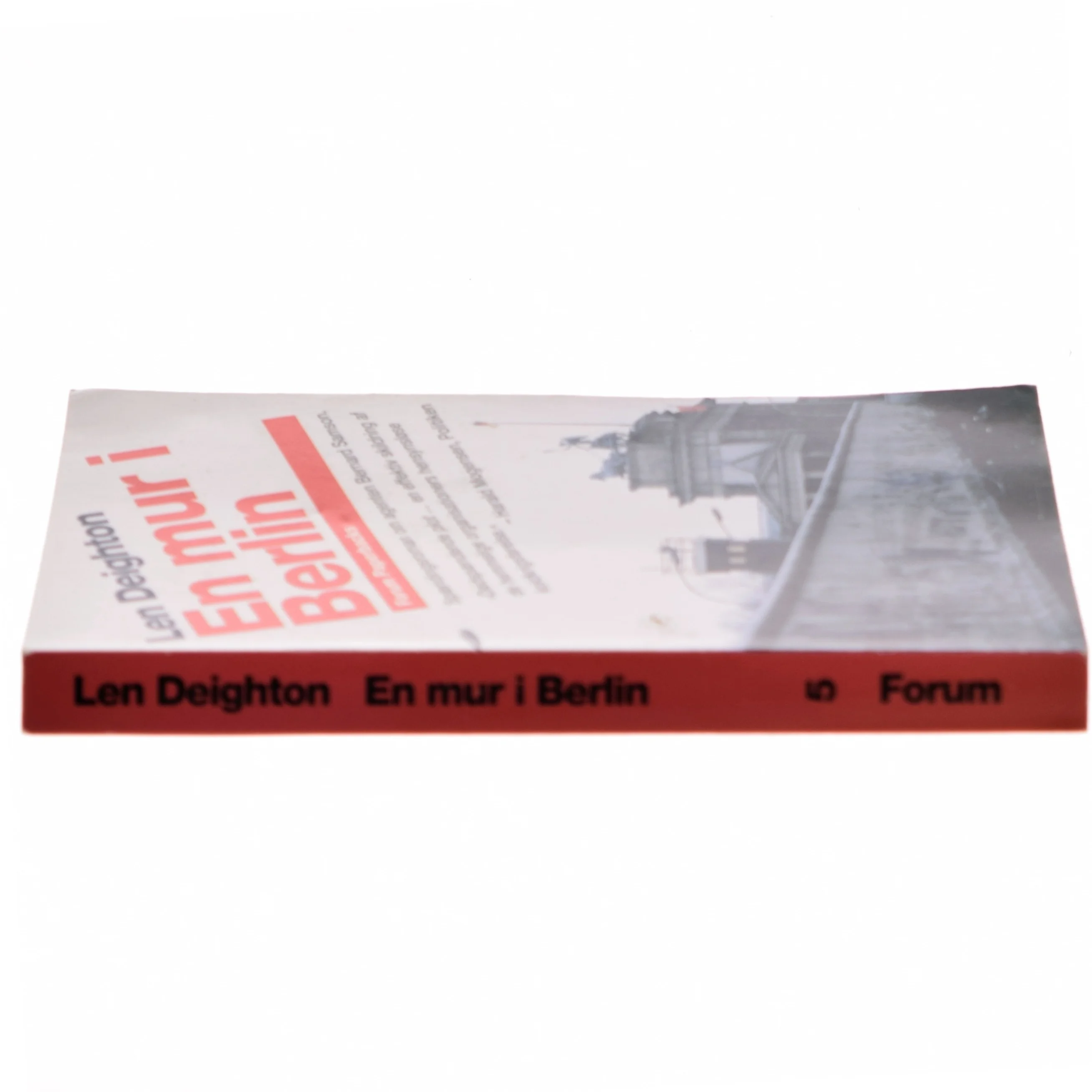 En mur i Berlin af Len Deighton (Bog)