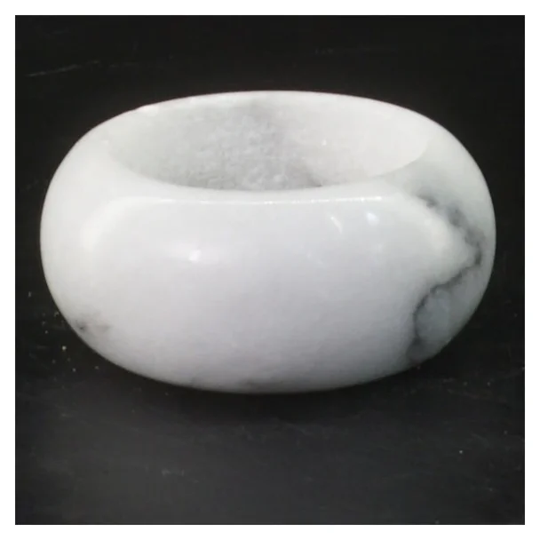 Hvide marmor lysestager (str. Ø 6 cm)