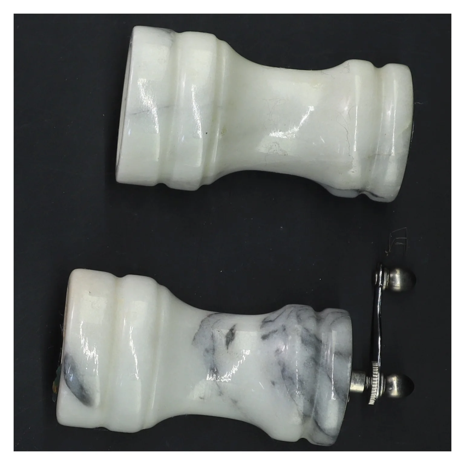 Salt- og peberkværn sæt af marmor (str. 10x5,5 cm)