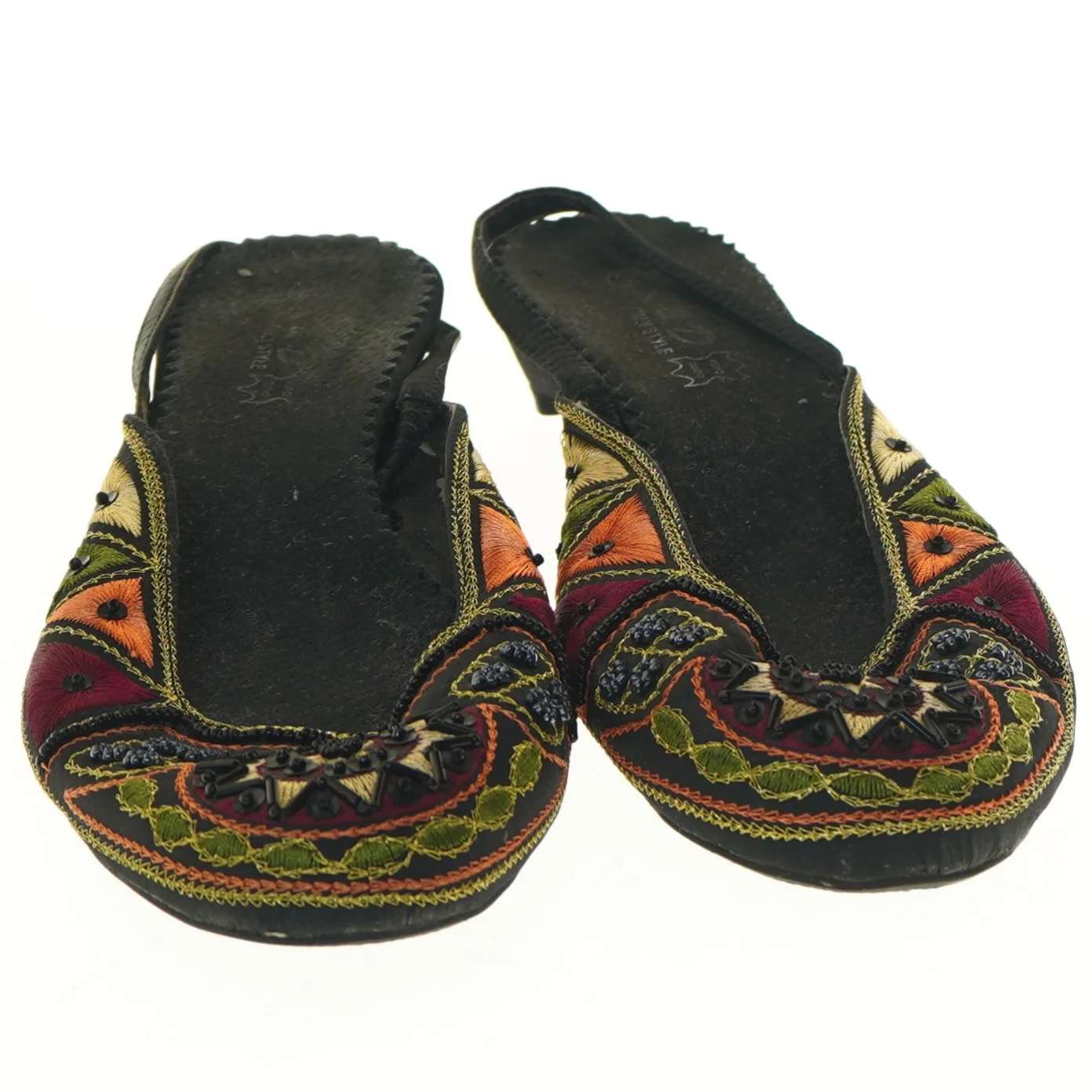 Broderede ballerinaer, str. 39 fra R&D (str. 39 )