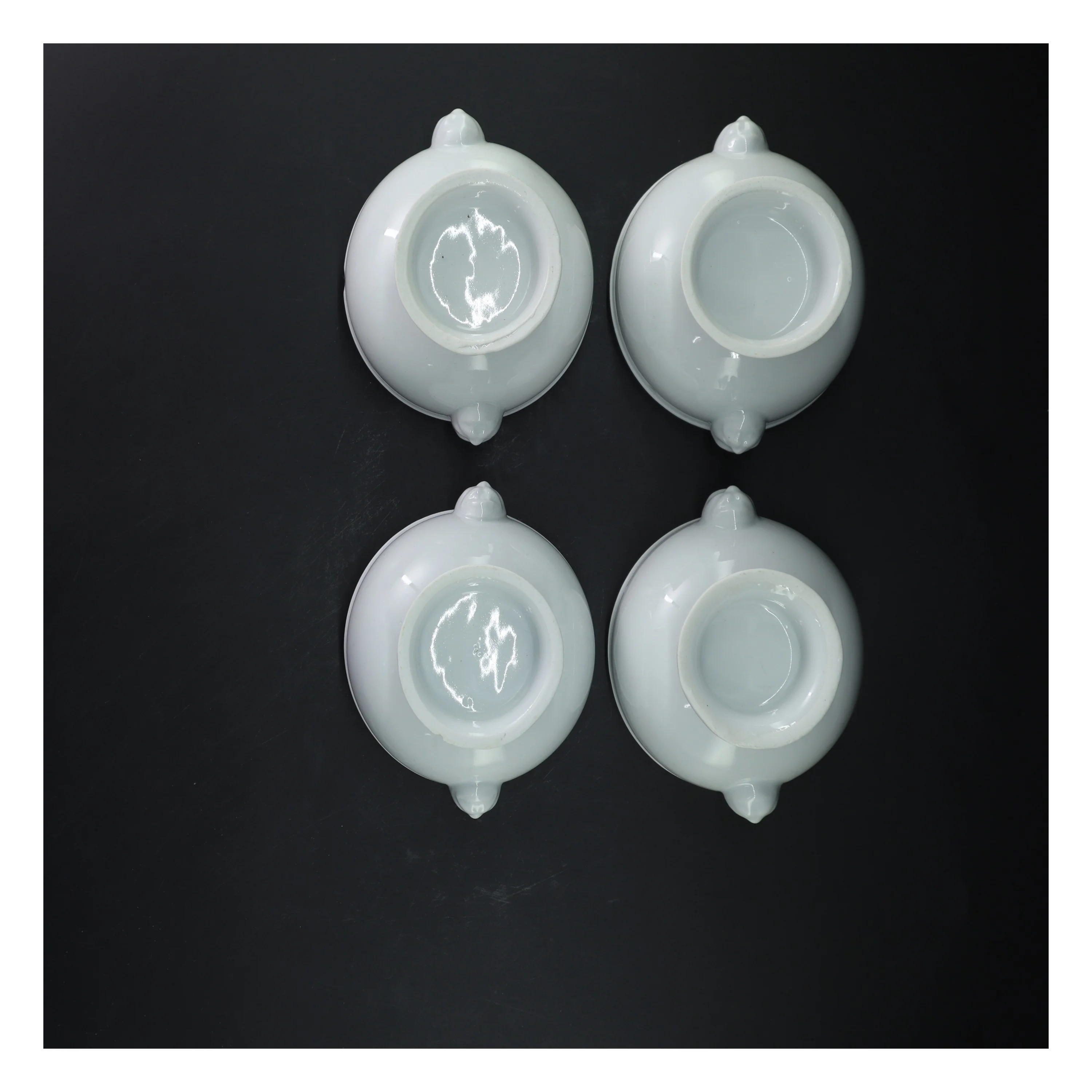 Sæt af 4 hvide suppeskåle (str. 4 styk, 10 cm)