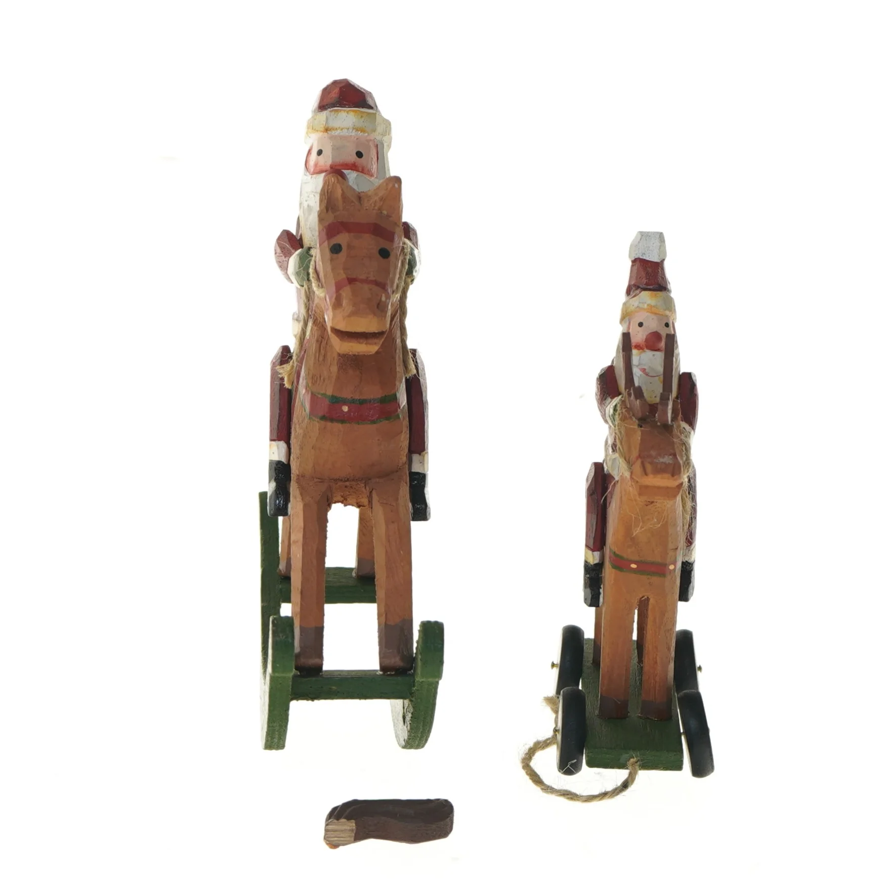 Trædekoration med julemænd og heste (str. 22x21 og 17x11 cm)