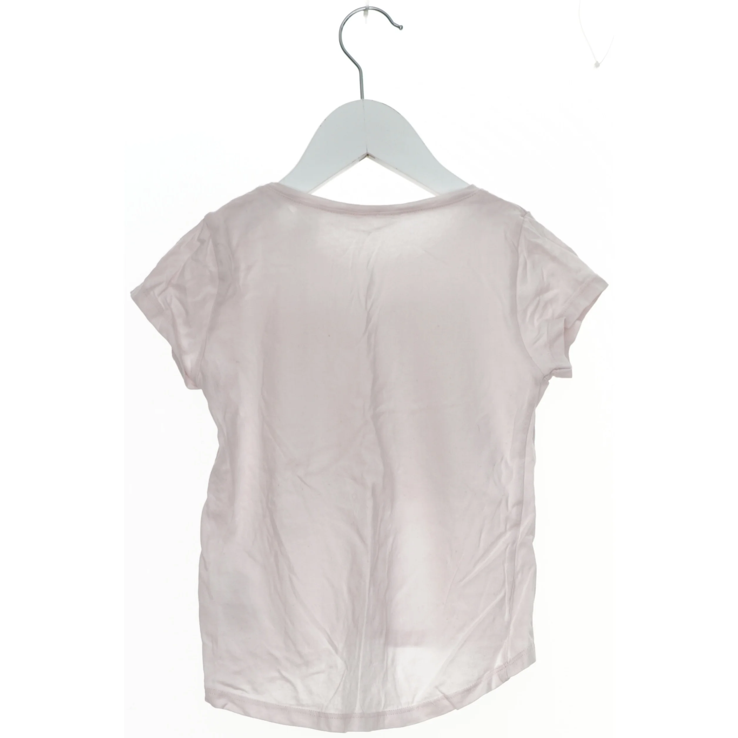 T-shirt med Disney motiv fra H&M (str. 110)