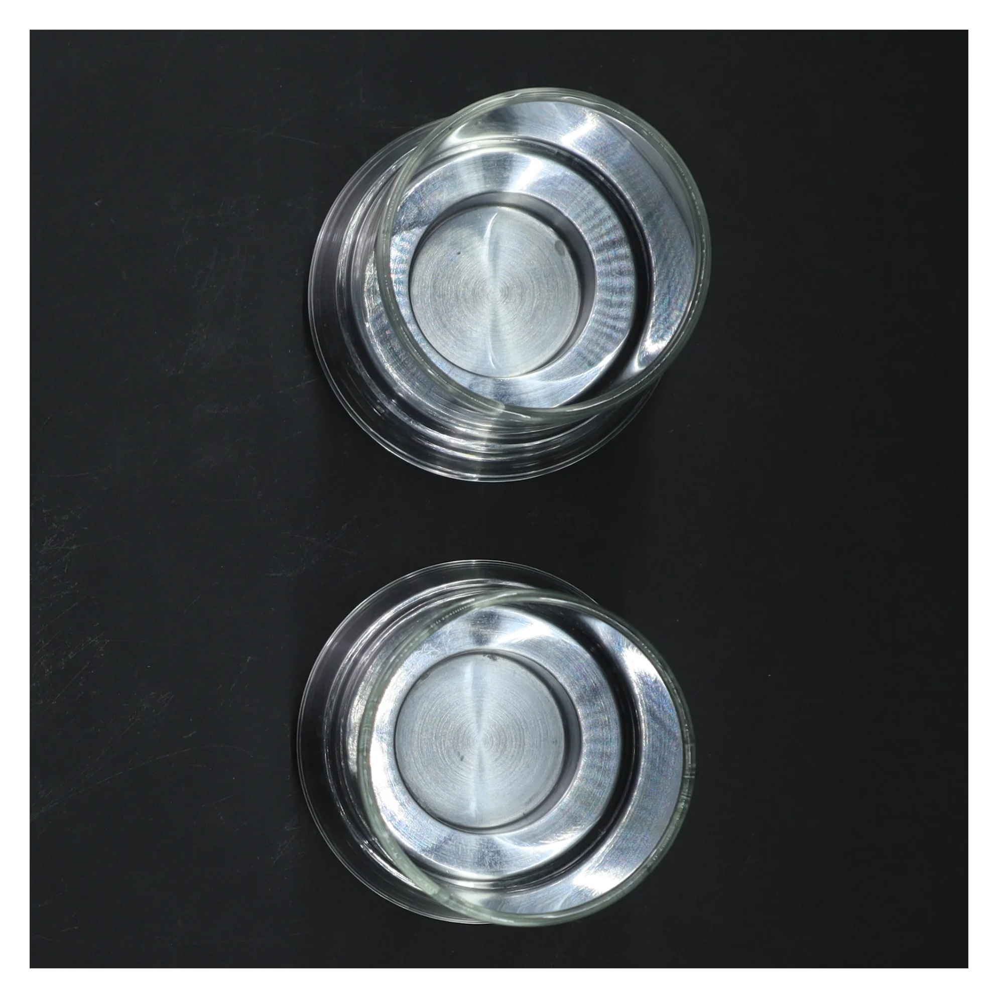 Te-lysestager i glas og metal fra Menu (str. Ø 8 cm)