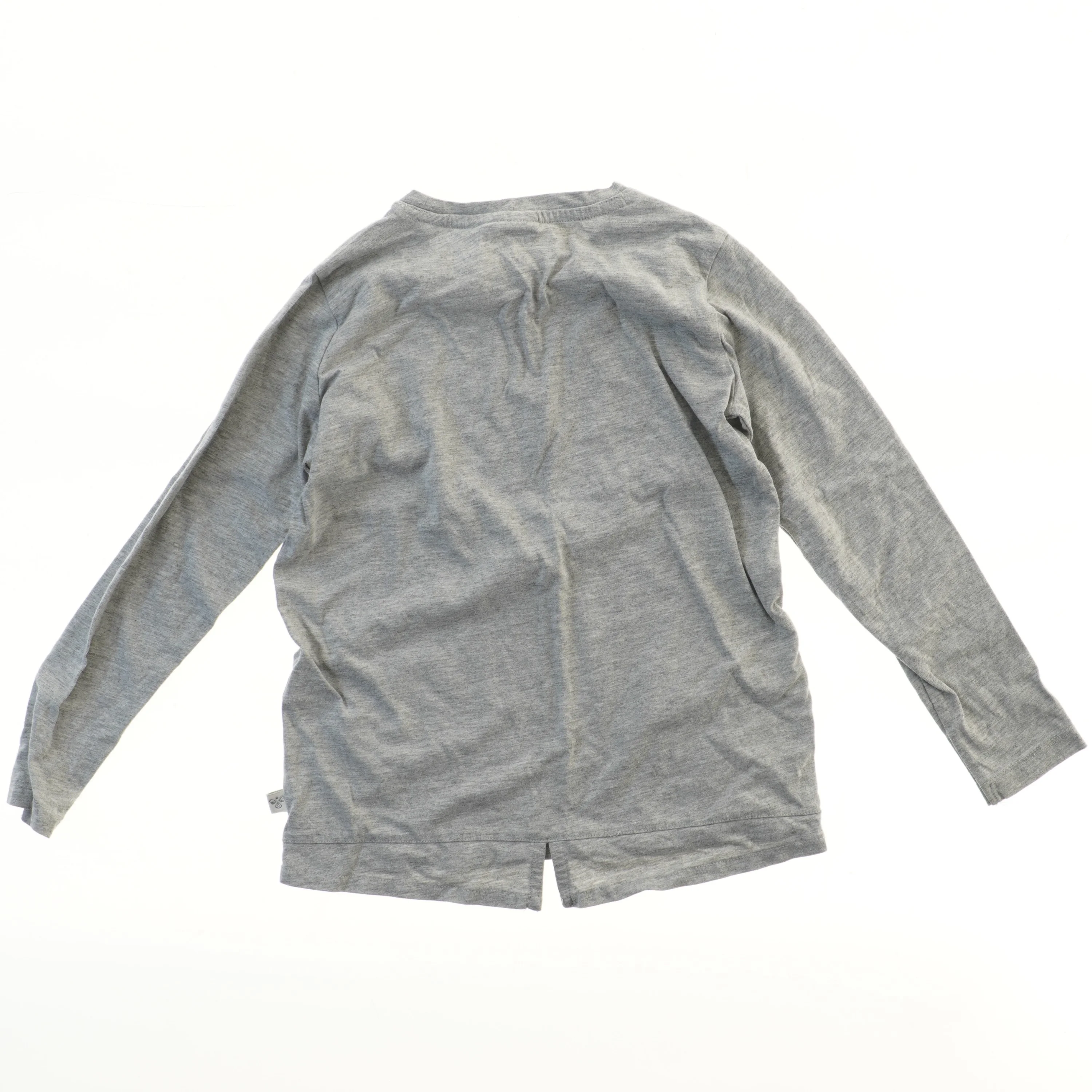 Langærmet trøje med logo fra Hummel (str. 122)