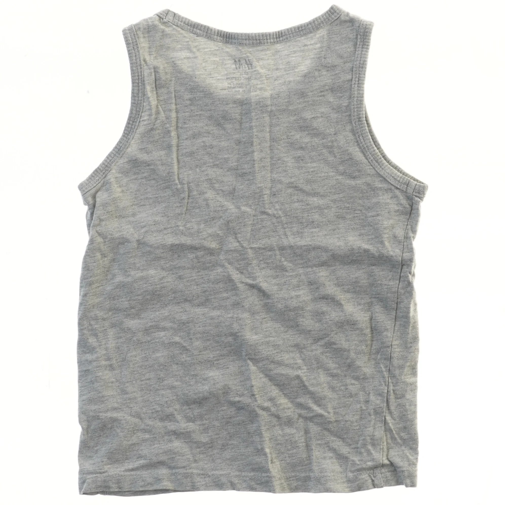 Grå tanktop fra H&M (str. 98)