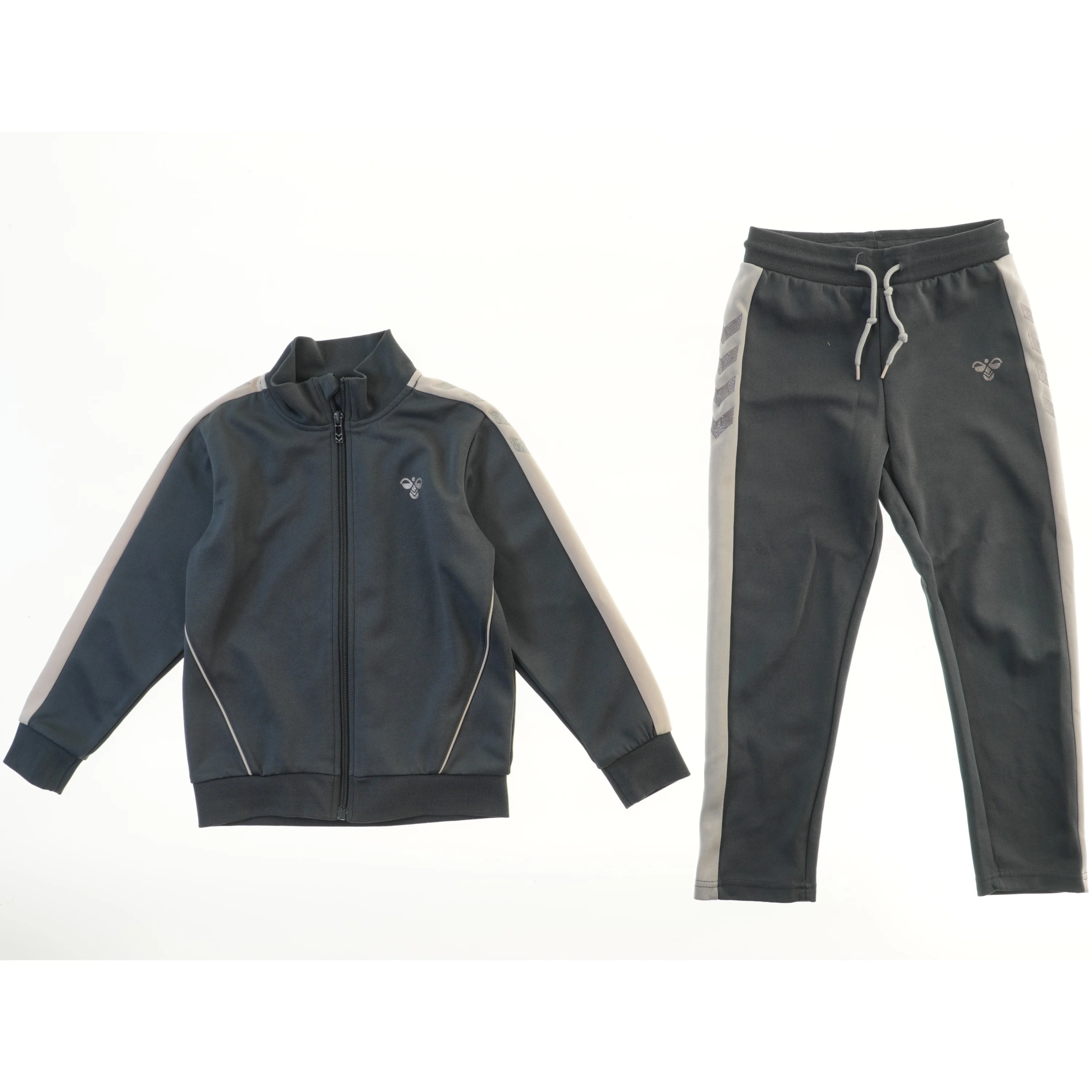 Træningssæt til børn fra Hummel (str. 122)