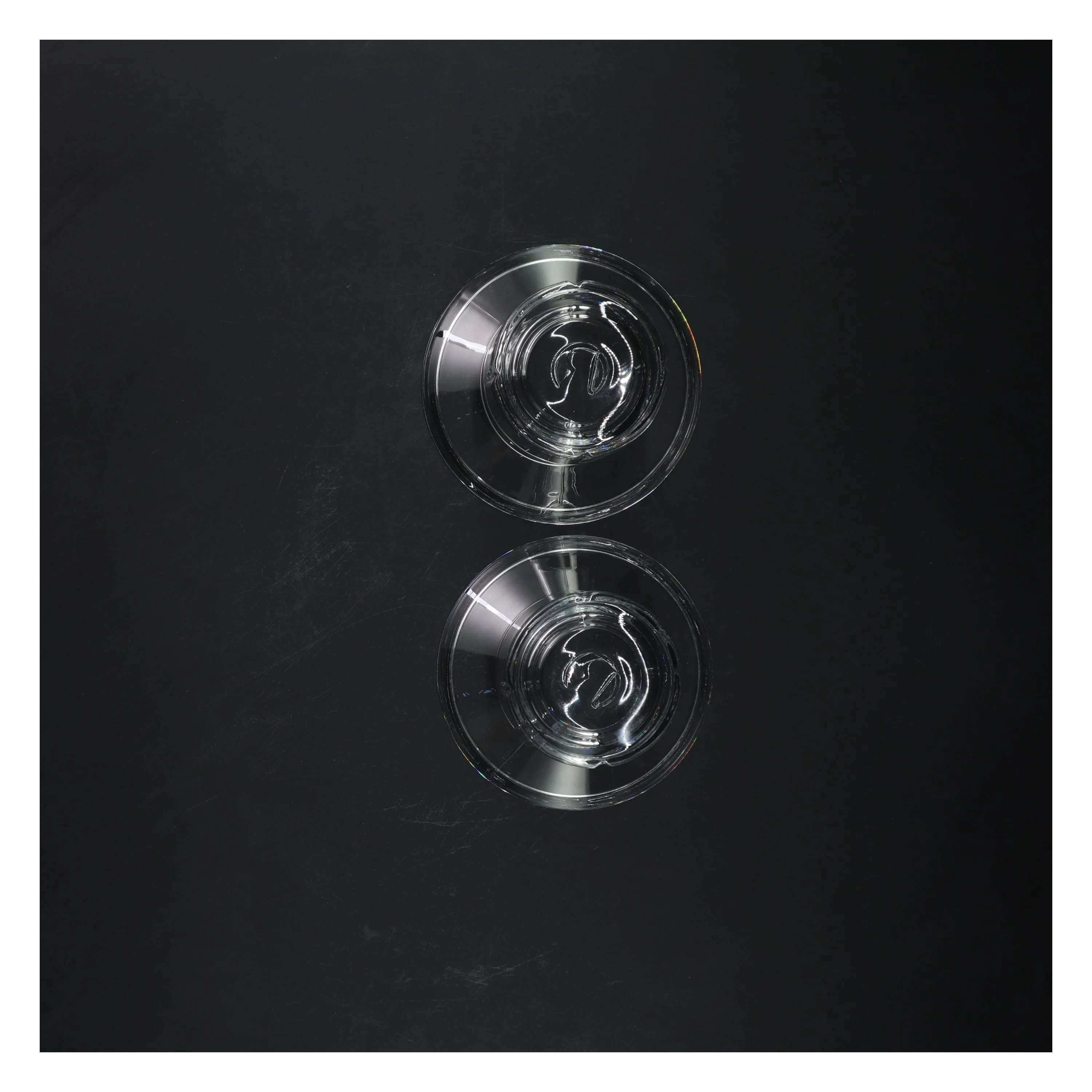 To glas fyrfadsstager fra Rosendahl (str. Ø 11 cm)