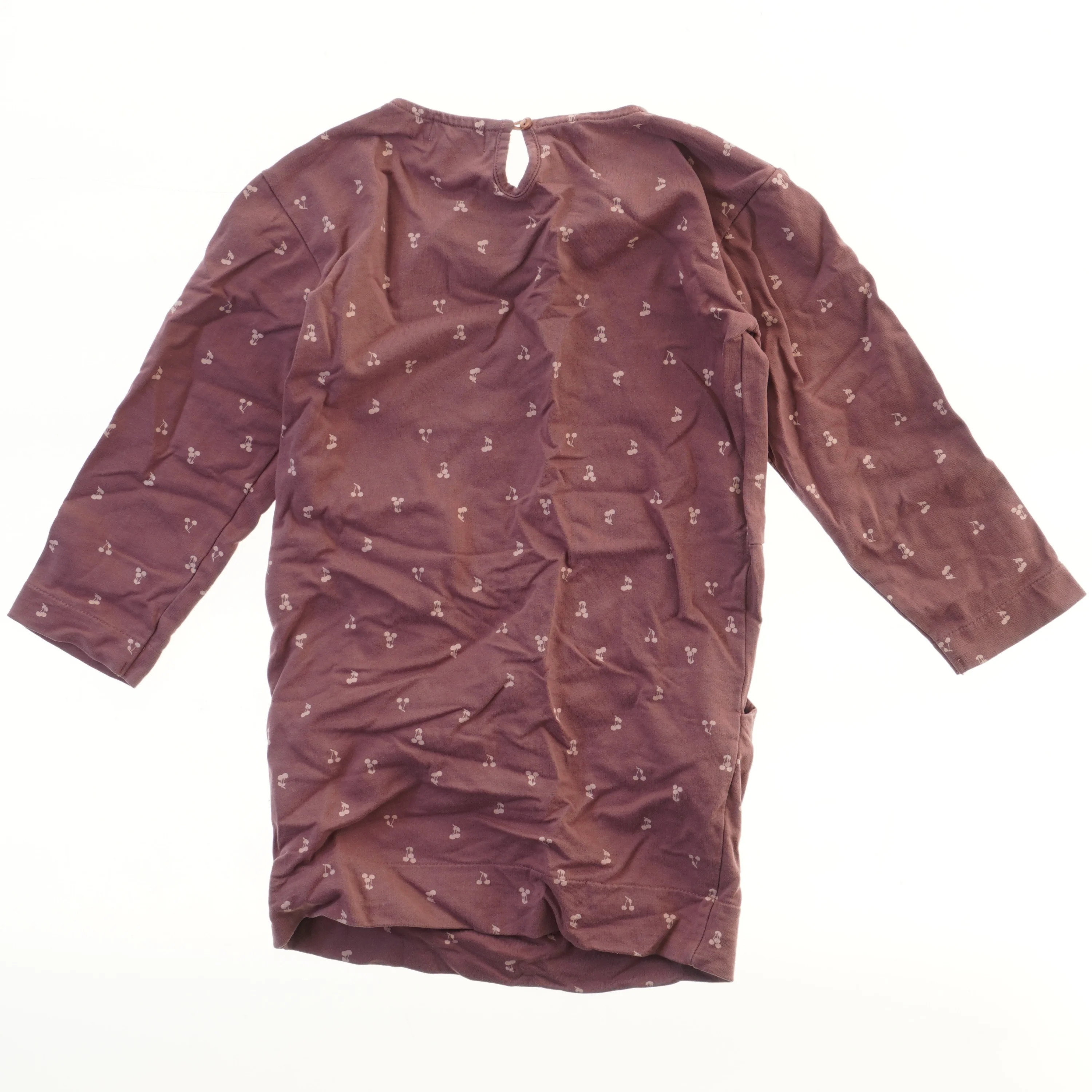 Kjole med blomstermønster fra Bakito (str. 116)