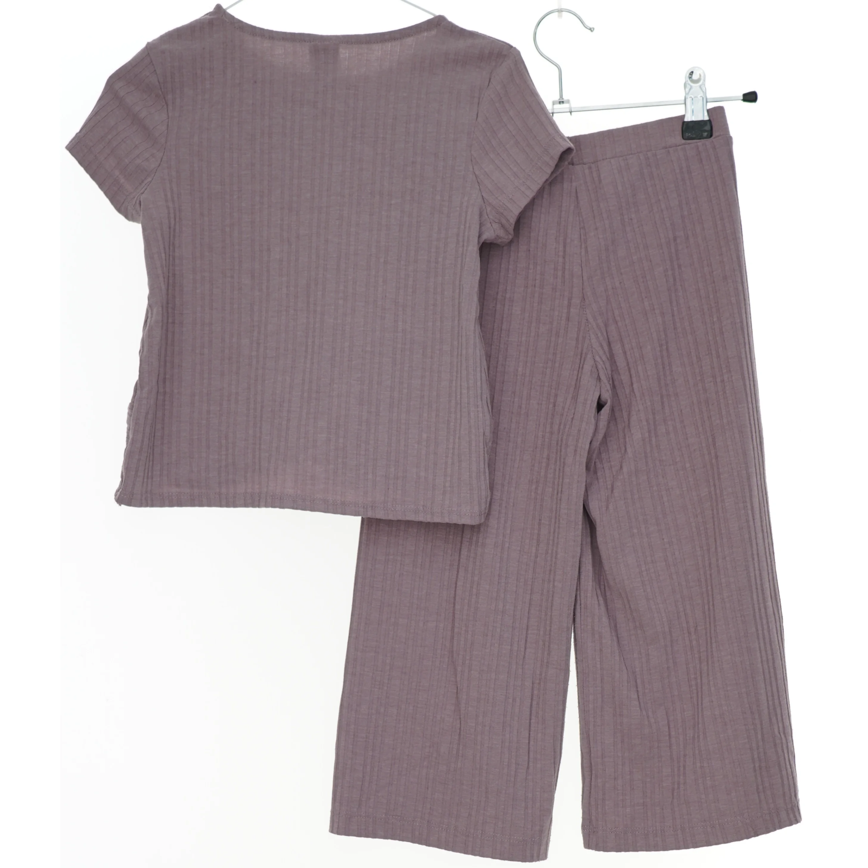 T-shirt og Bukser Sæt fra Lindex (str. 116)