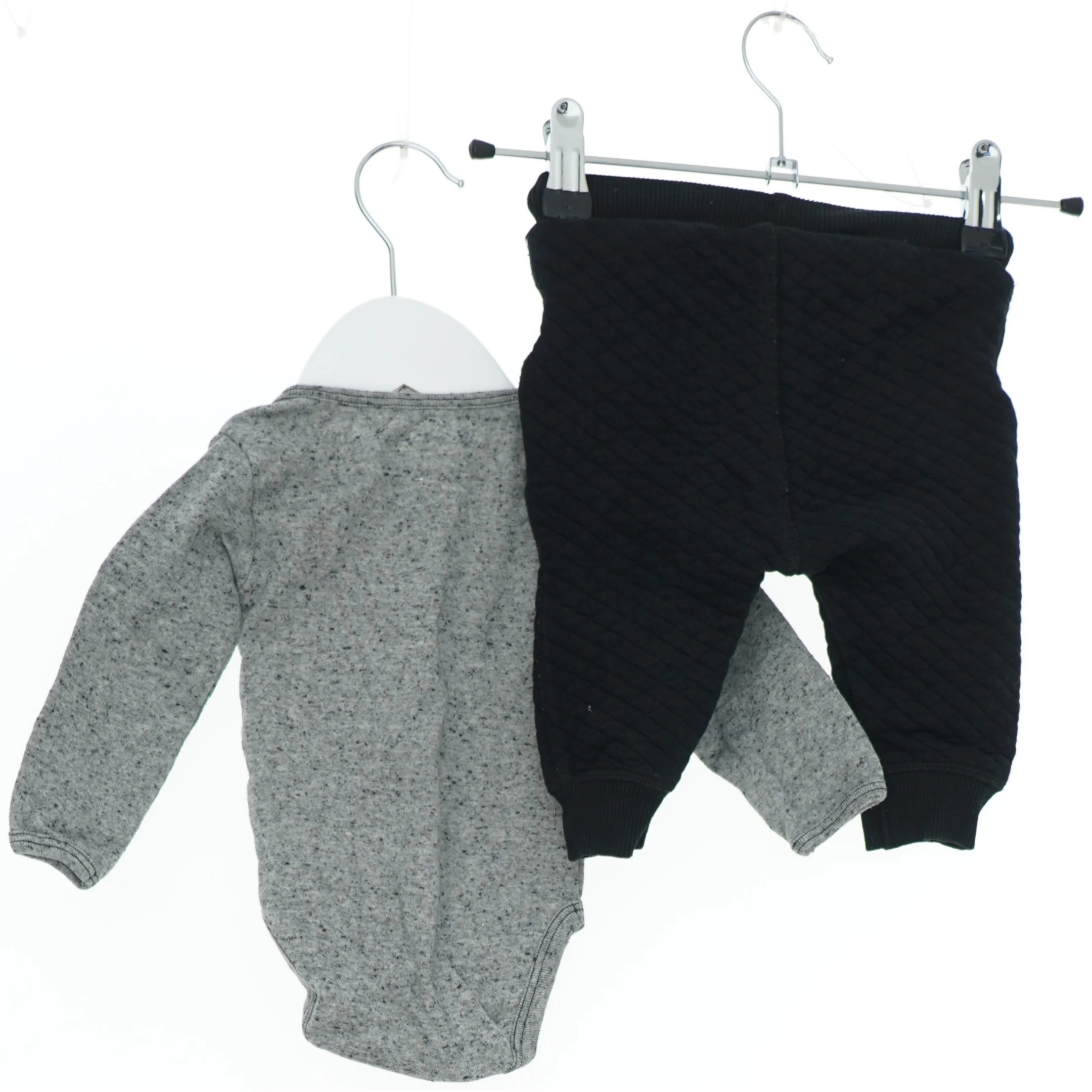 Baby bodystocking og bukser sæt fra Petit (str. 62)