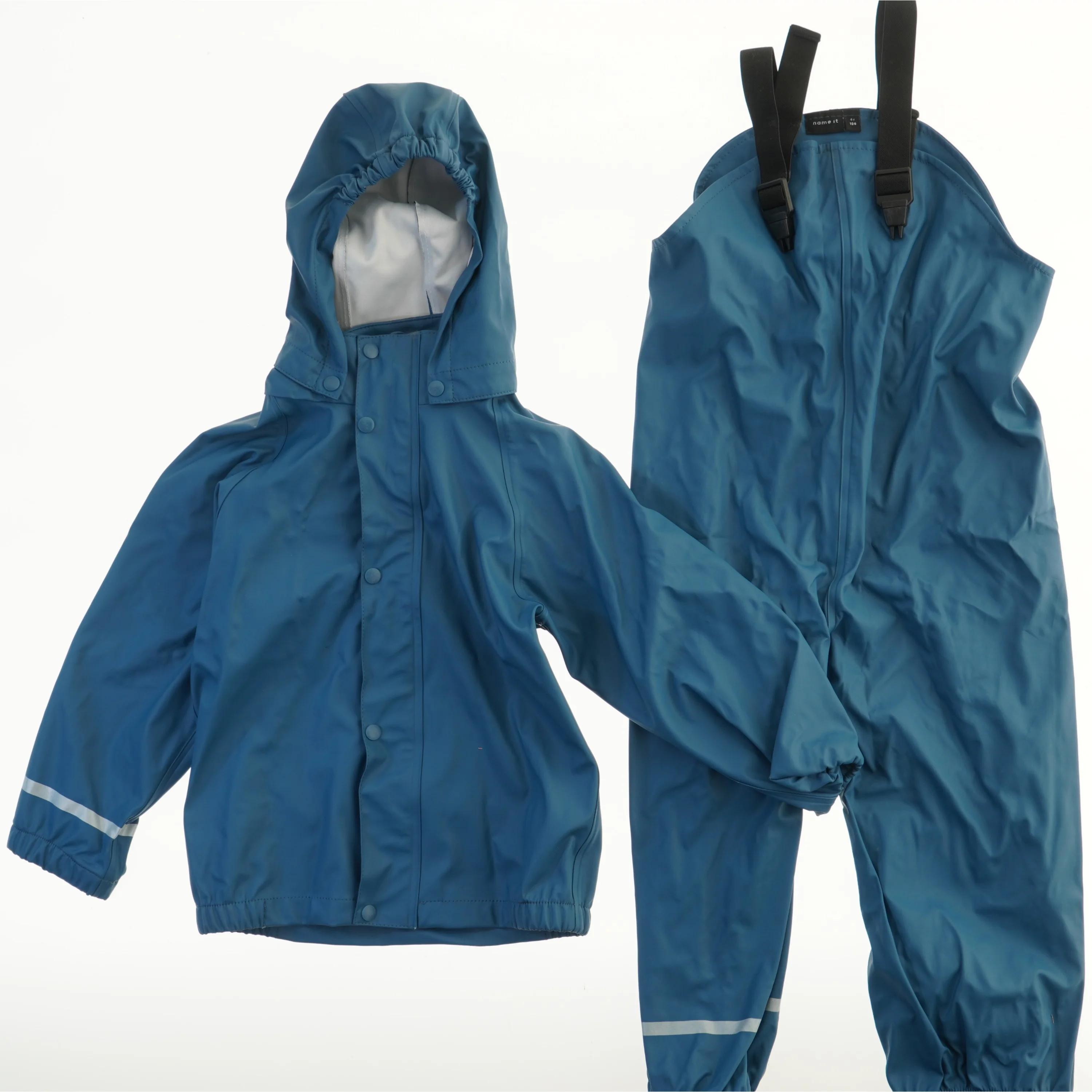 Regnsæt med jakke og bukser fra Name It (str. 104)