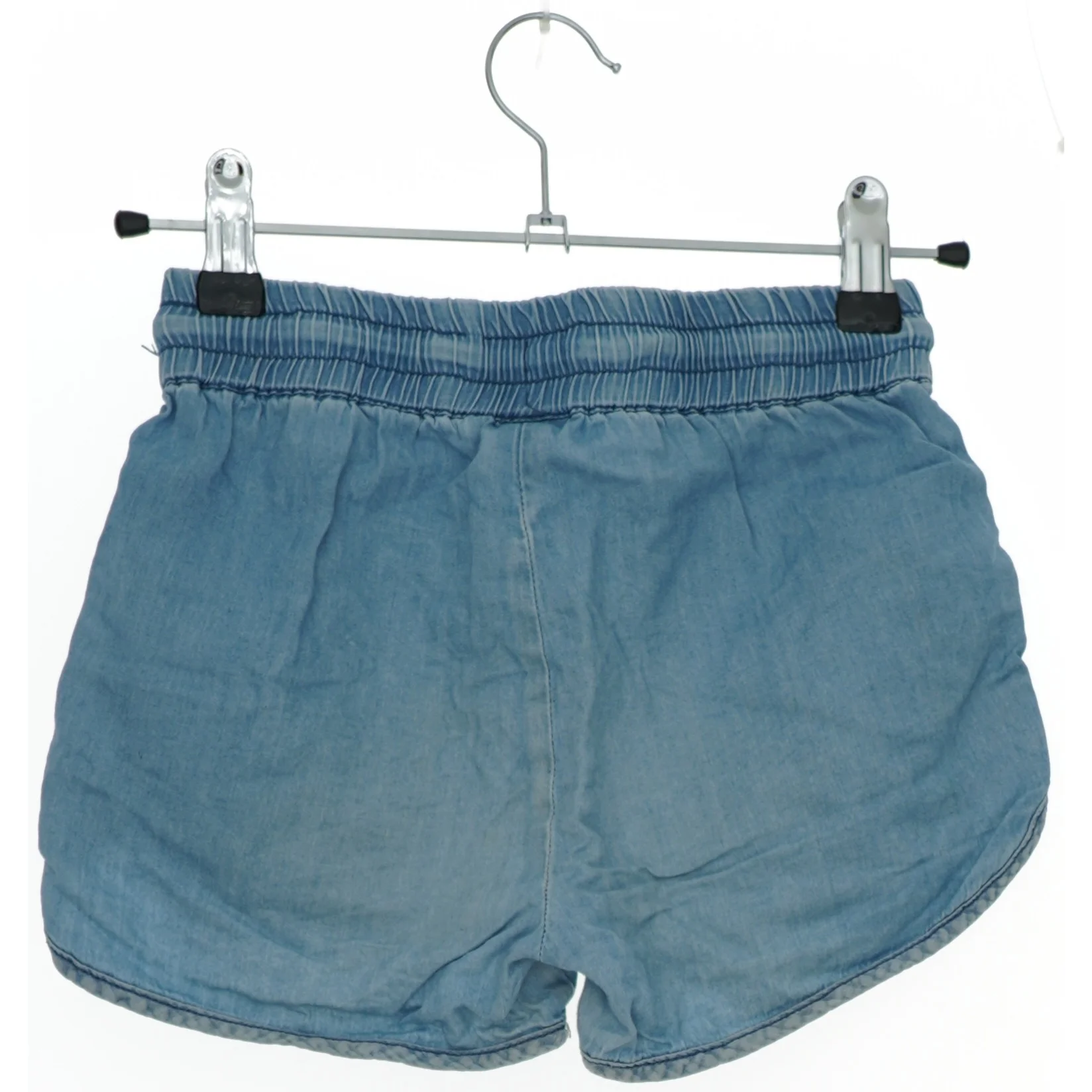 Blå shorts med elastik i taljen fra Hummel (str. 128)