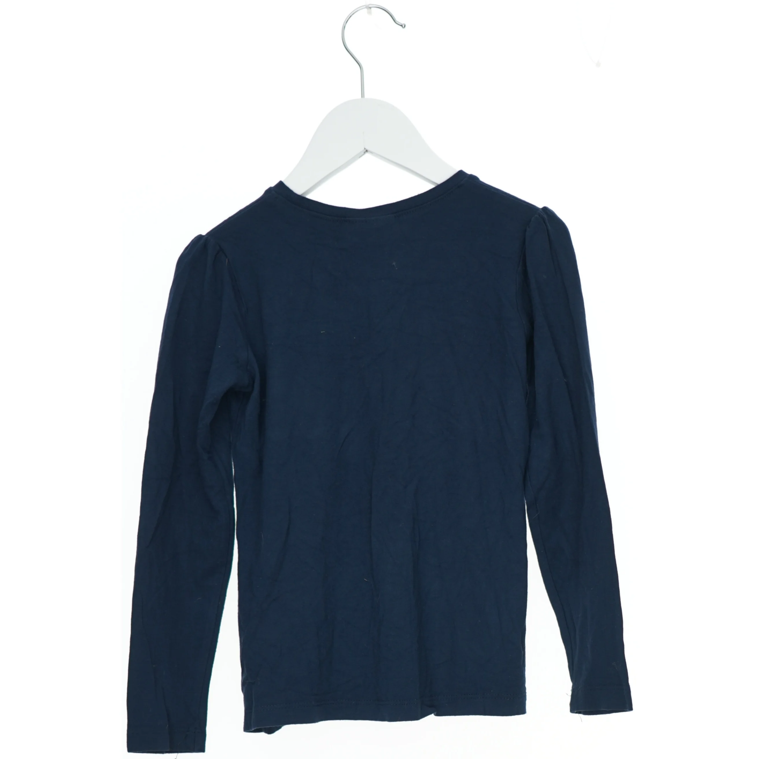 Langærmet bluse med sommerfugleprint fra Pomp de Lux (str. 110)