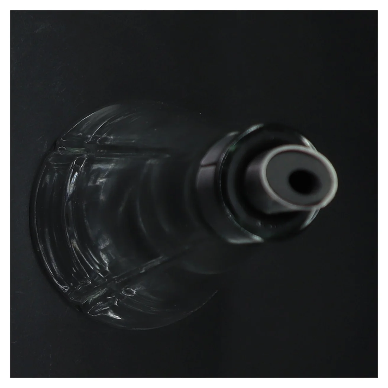 Vinkaraffel med hældetud fra Rosendahl (str. 30 cm)