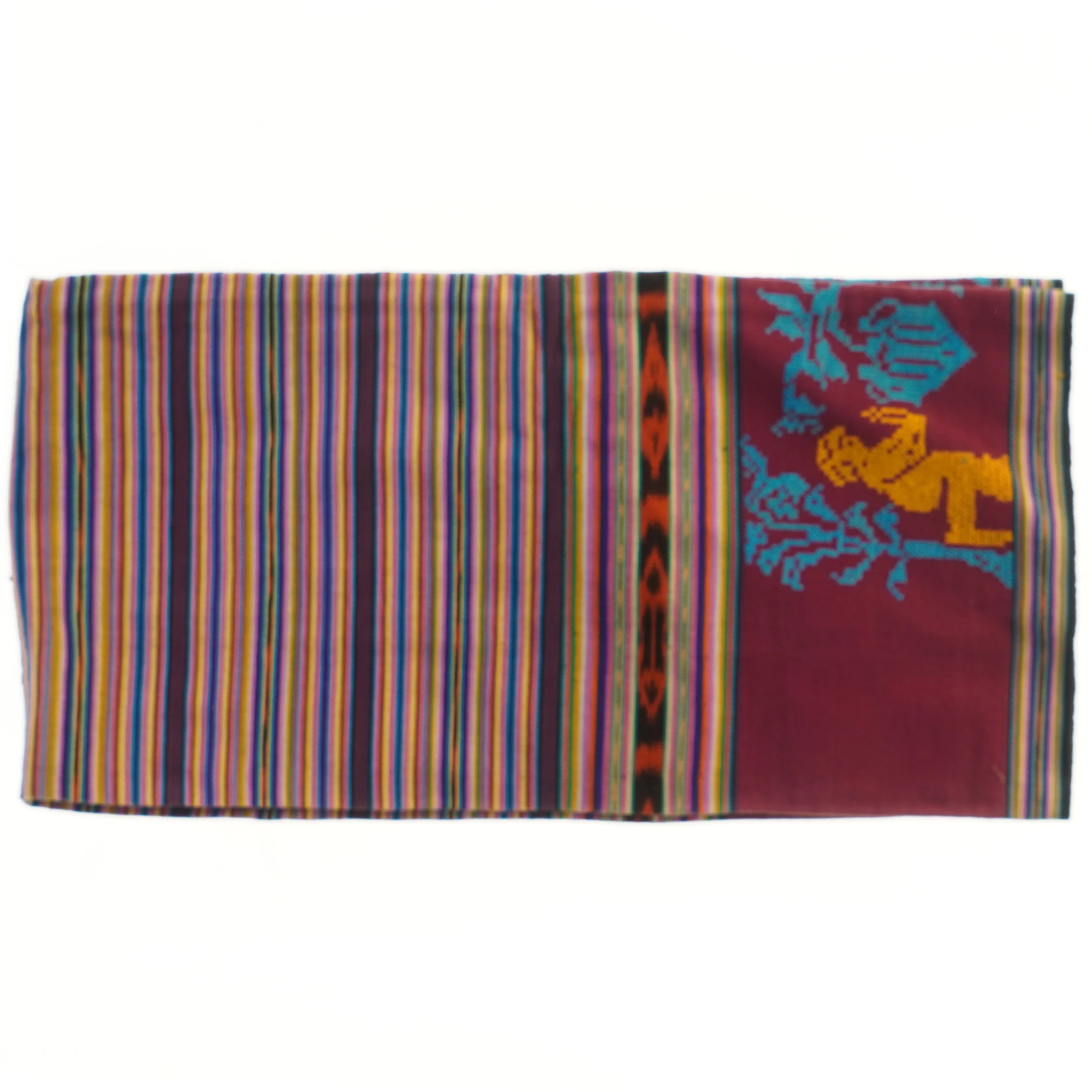 Farverigt tekstil med dekorative mønstre (str. 60x115 cm)