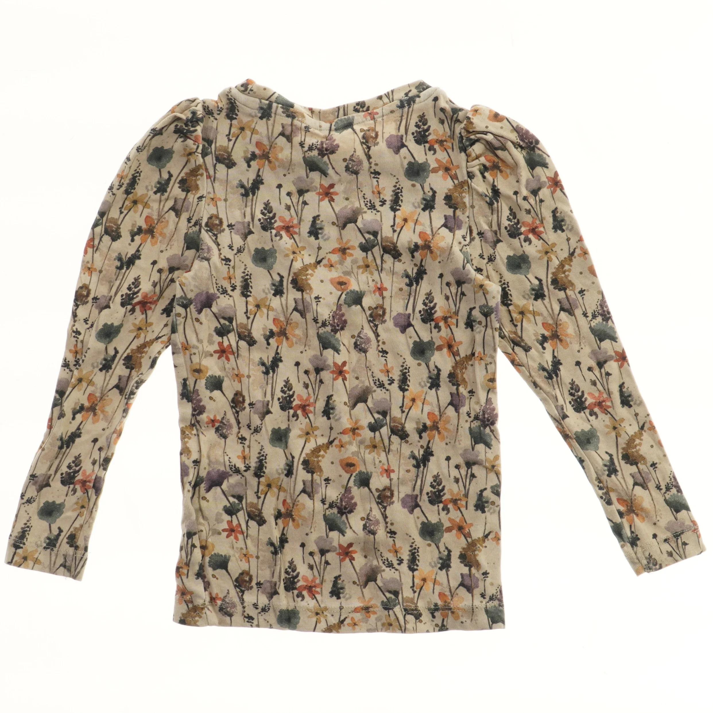 Bluse med blomstermønster fra Name It (str. 98)