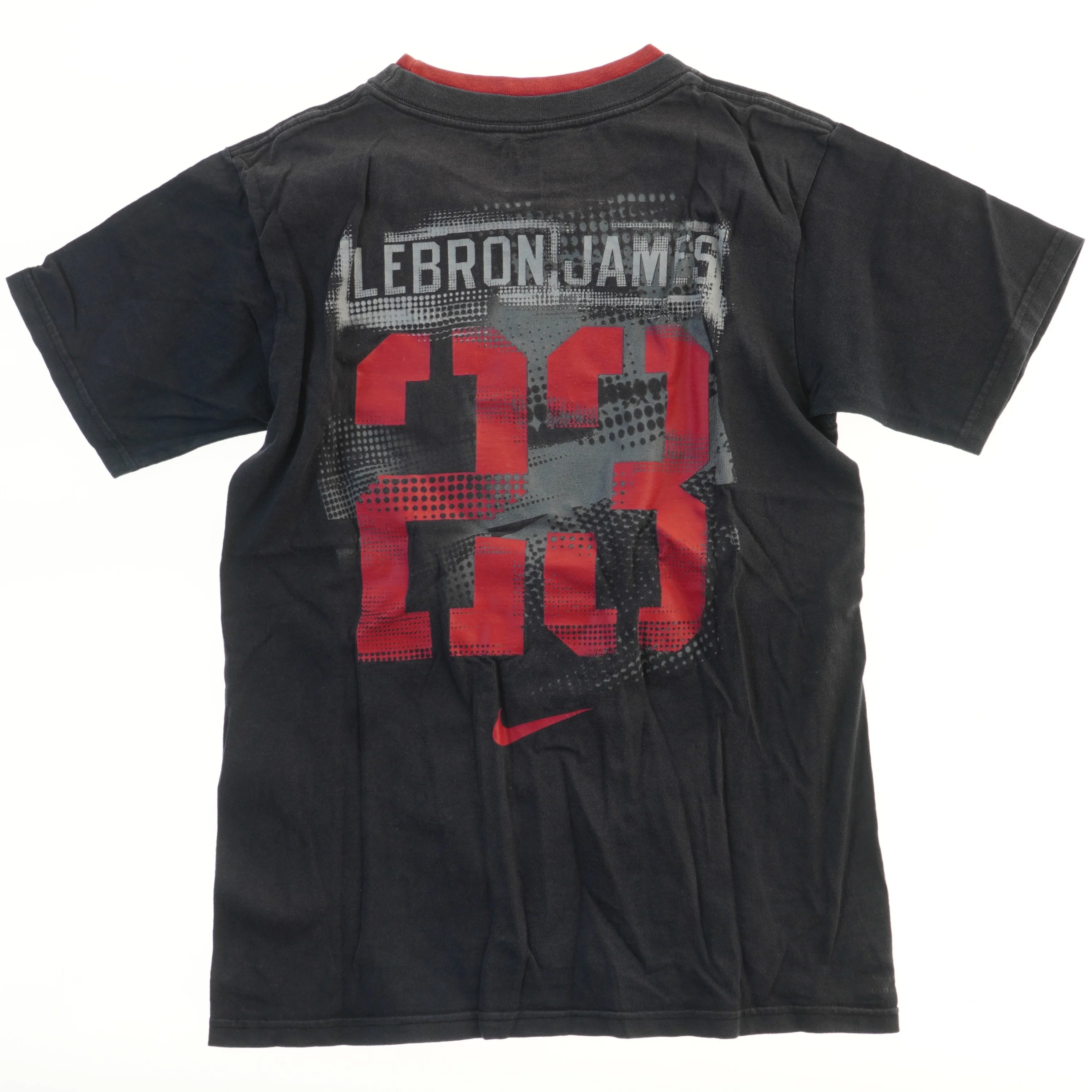 LeBron James T-shirt fra Nike (str. 140)