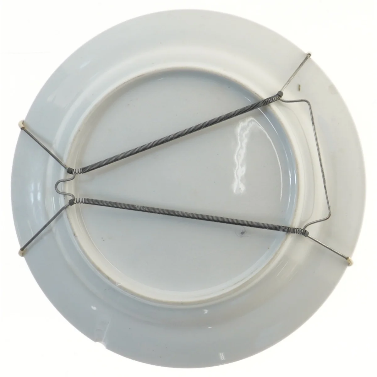 Dekorativ tallerken med blomstermotiv (str. Ø 23,5 cm)