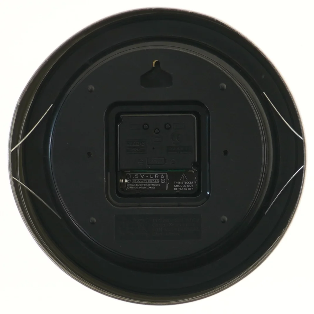 Vægur med stålramme (str. Ø 20 cm)