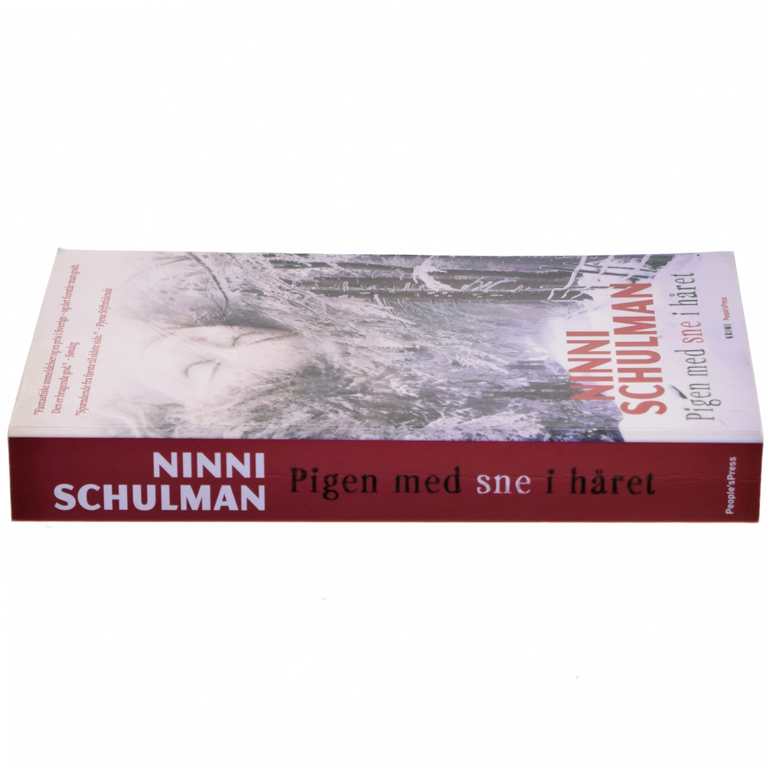 Pigen med sne i håret af Ninni Schulman (Bog)