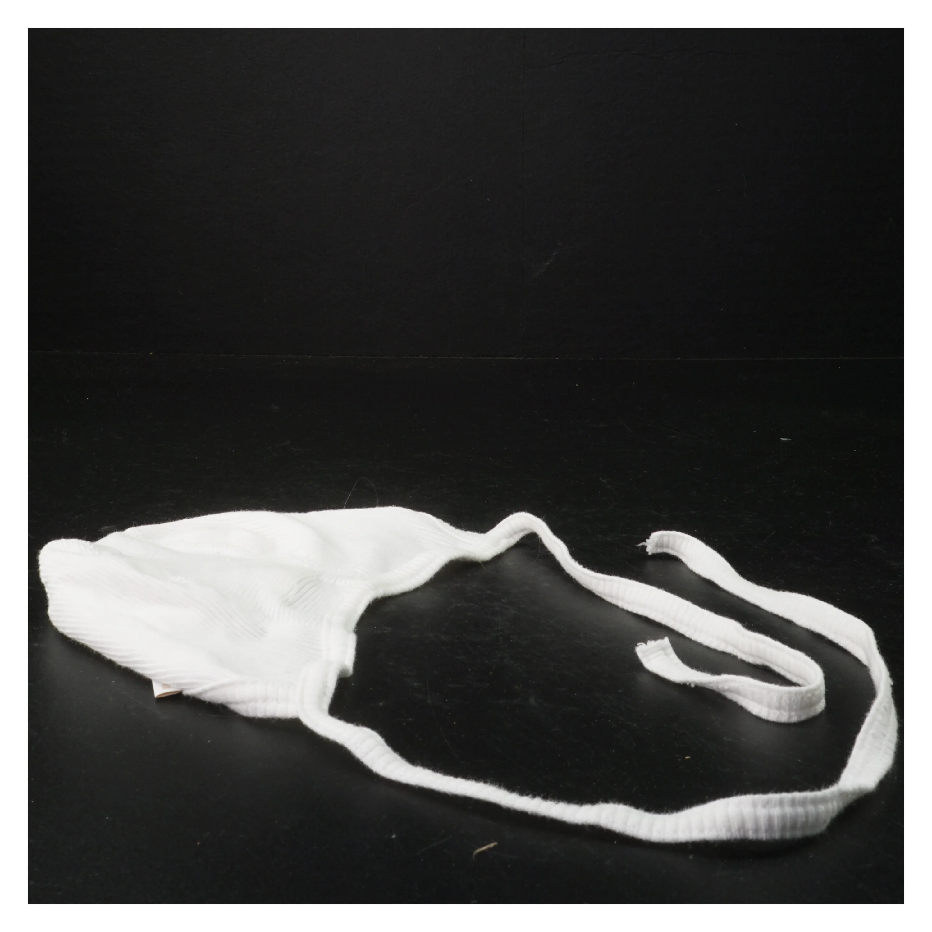 Hvid babylue fra Hue (str. 70)