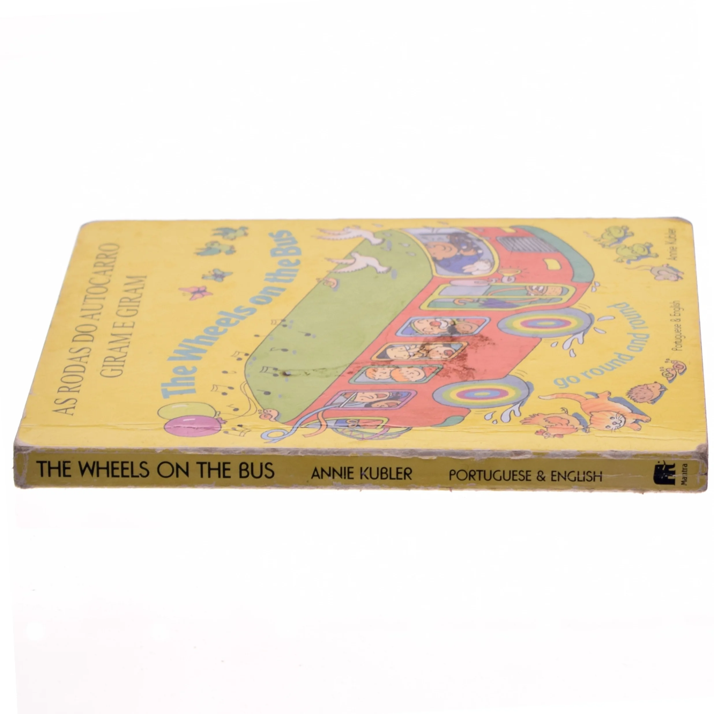 As rodas do autocarro giram e giram af Annie Kubler (Bog)