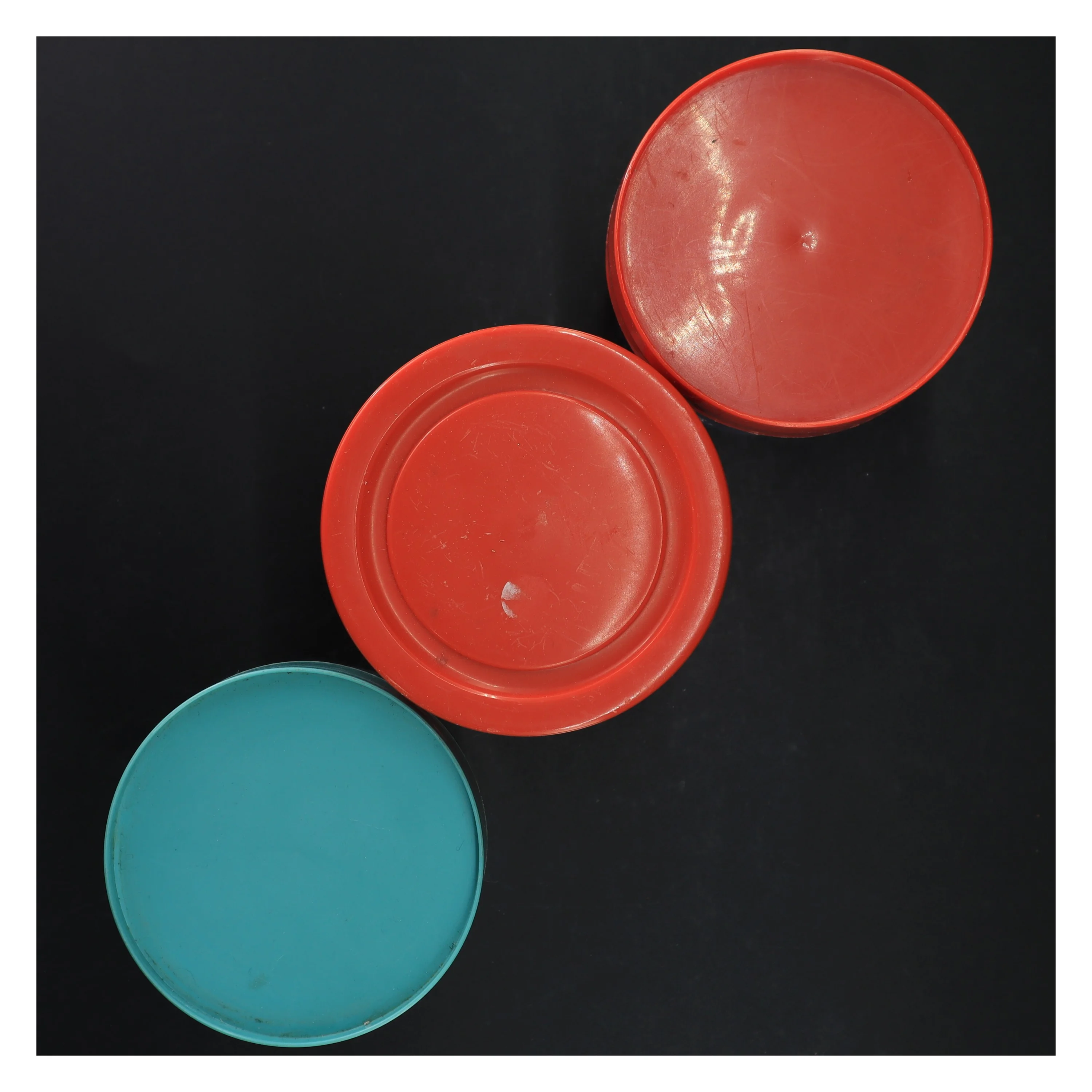 Vintage plastopbevaringsbeholdere