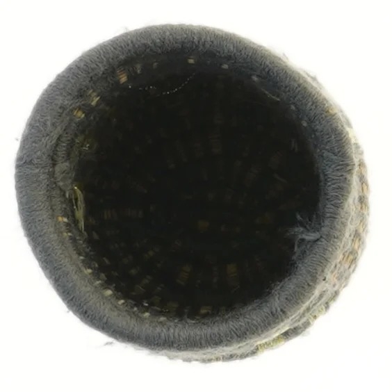 Lille rund flettet kurv (str. Ø 10 cm længde 9 cm)