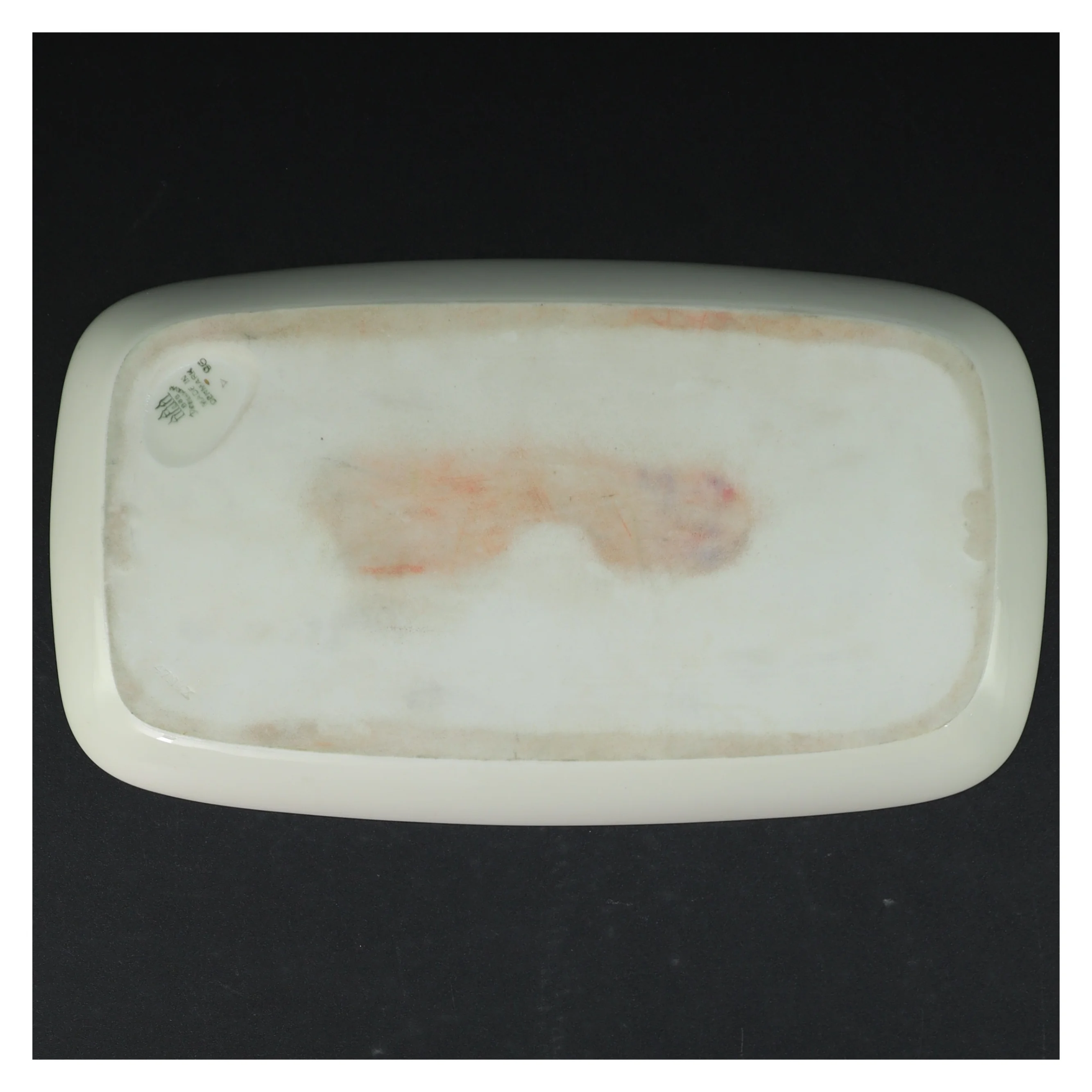 Porcelæn fad med blomstermotiv fra B&G (str. 27,5 x 15,5 cm)