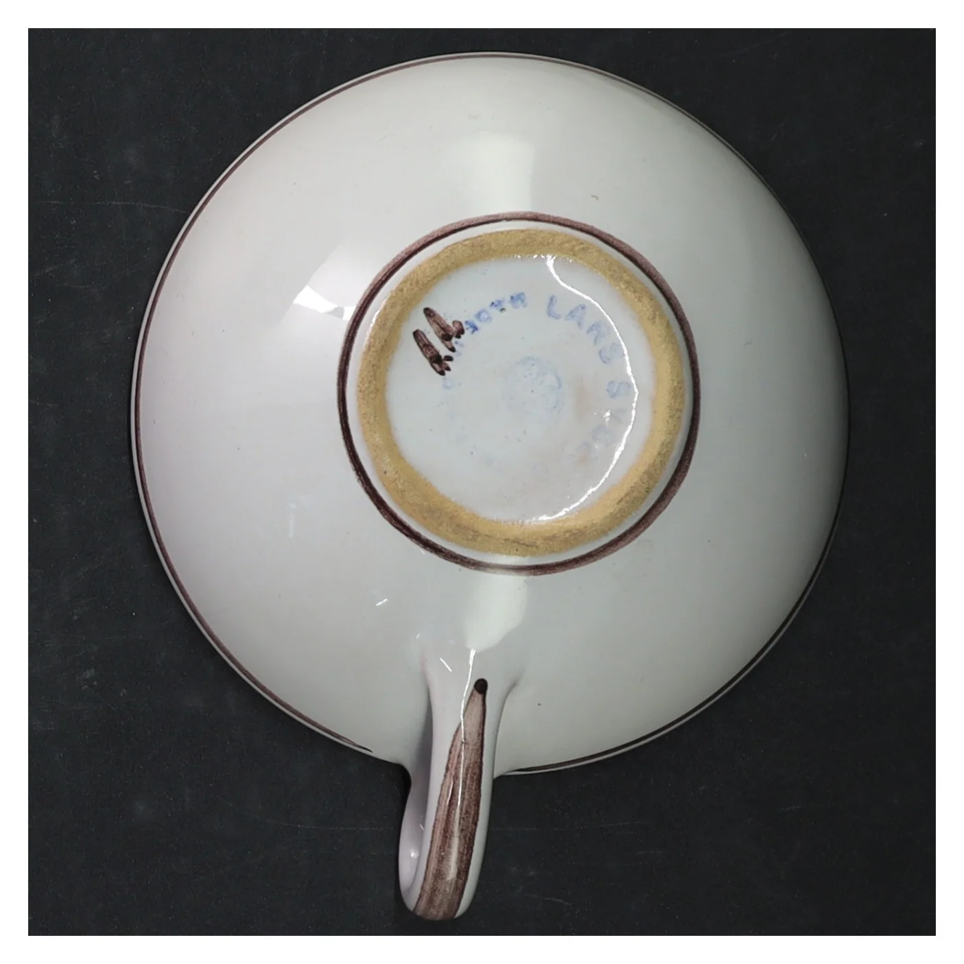 Håndmalet suppeskål med hank fra Lars Syberg (str. Ø. 12 cm)