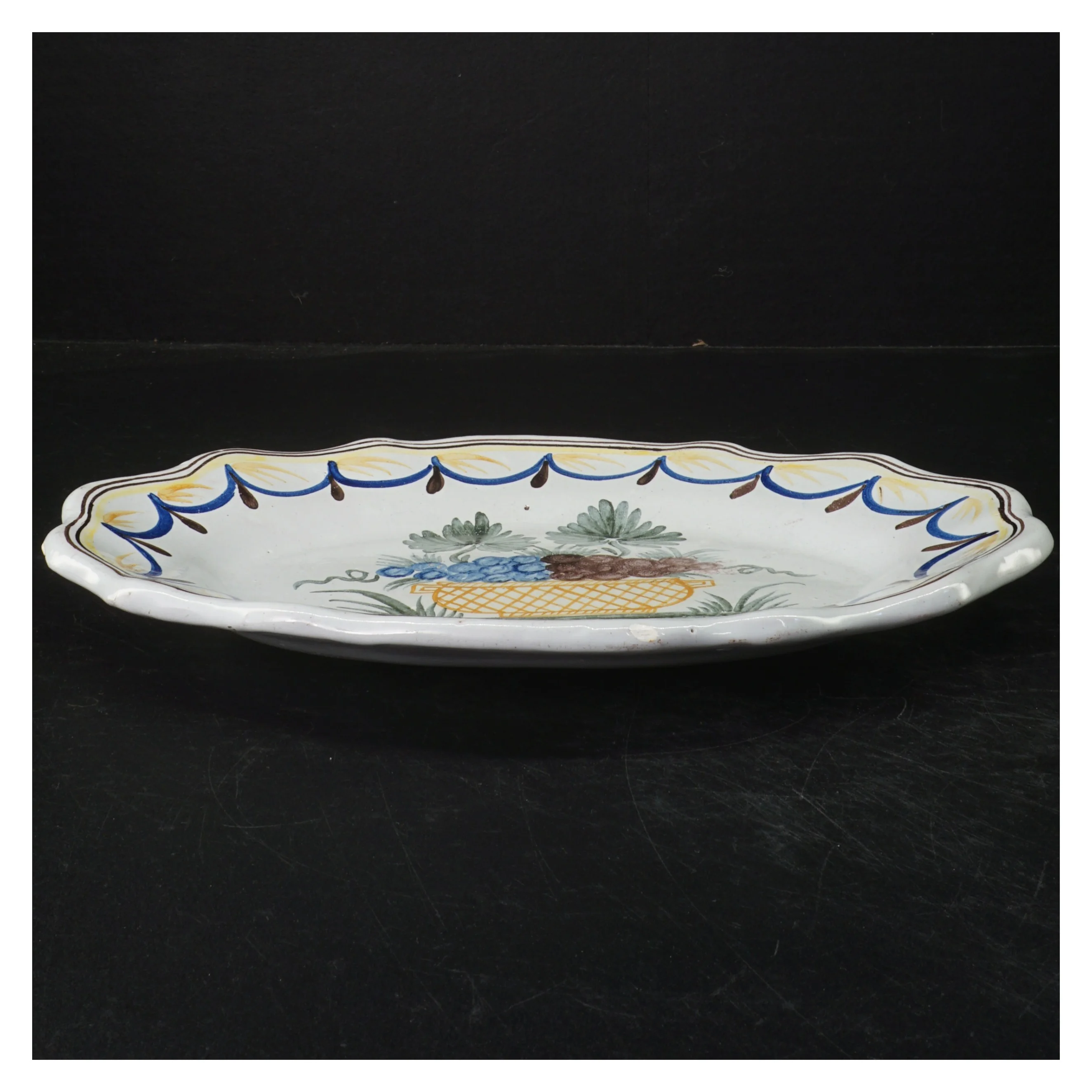 Dekorativ keramikfad (str. 29 x. 21 cm)