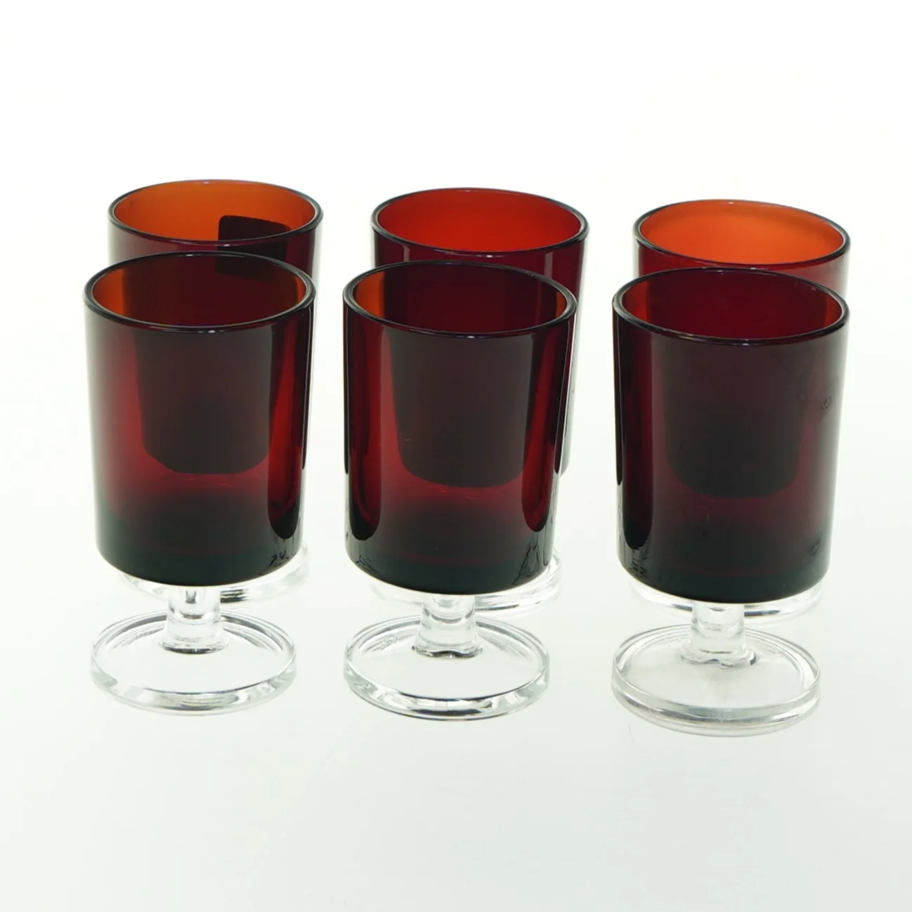 Rødvinsglas (str. H. 7 cm ø. 4 cm)