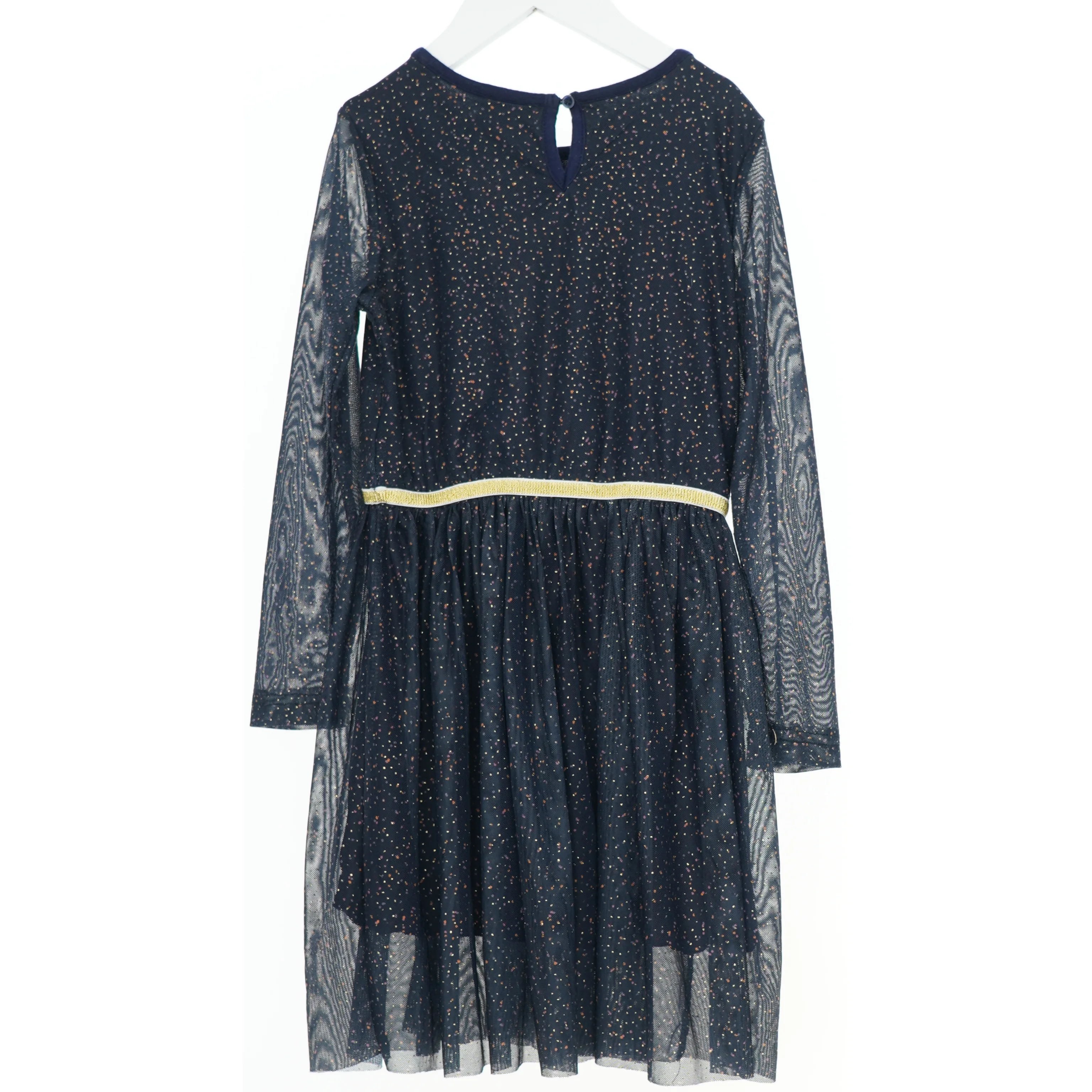 Mørkeblå glitrende kjole fra The New (str. 110)