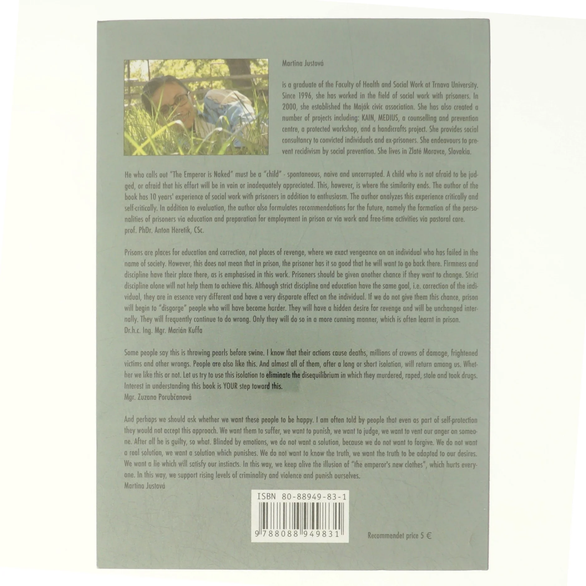 The Emperor is Naked af Martina Justová (Bog)