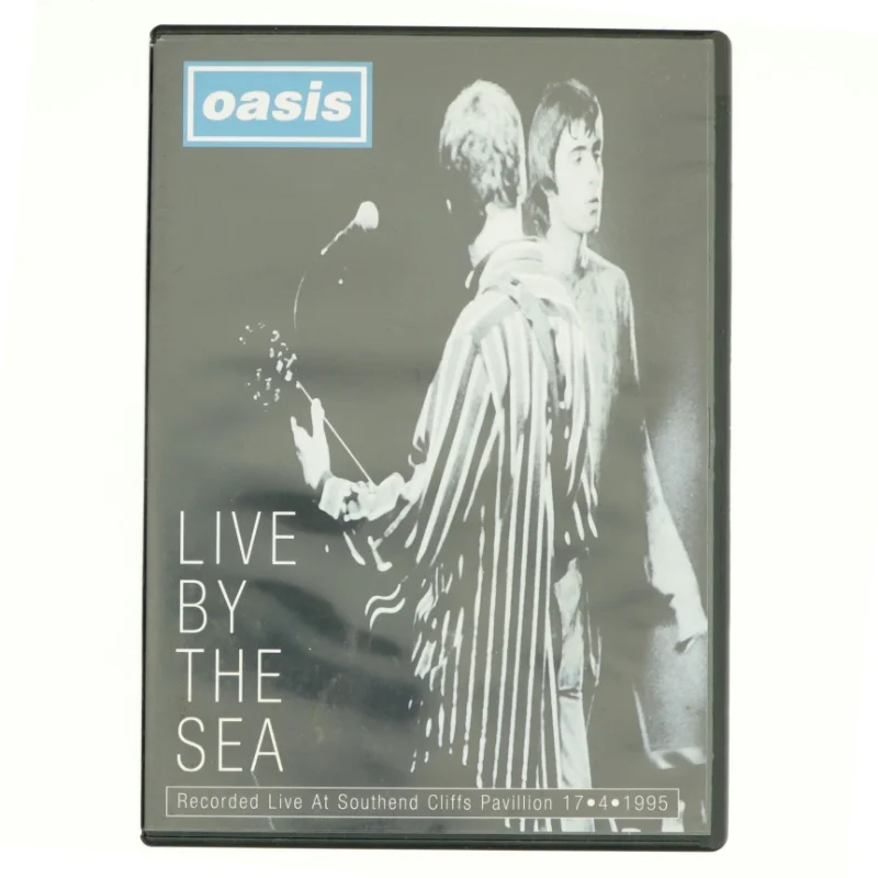 Oasis, Live by the sea