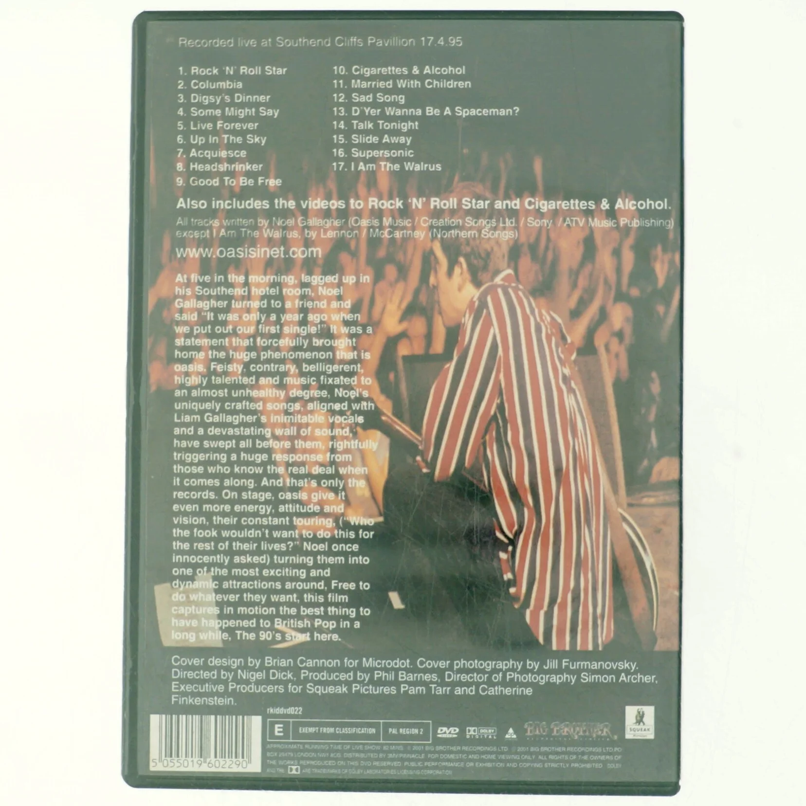 Oasis, Live by the sea