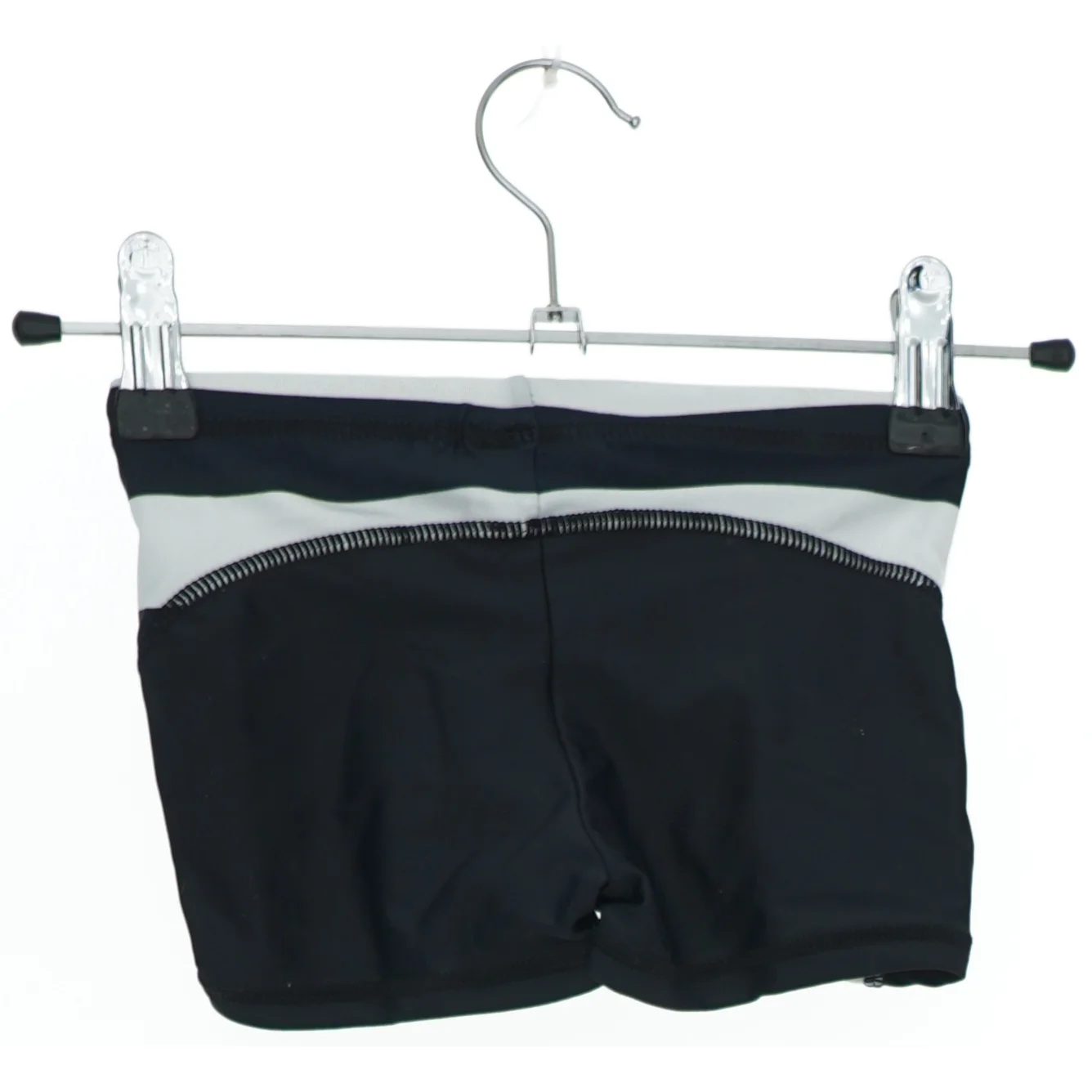 Svømmebukser med stjerne design fra Molo (str. 98)