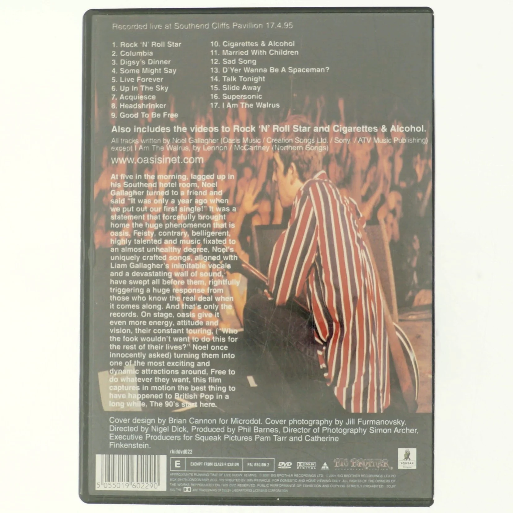 Oasis, Live by the sea