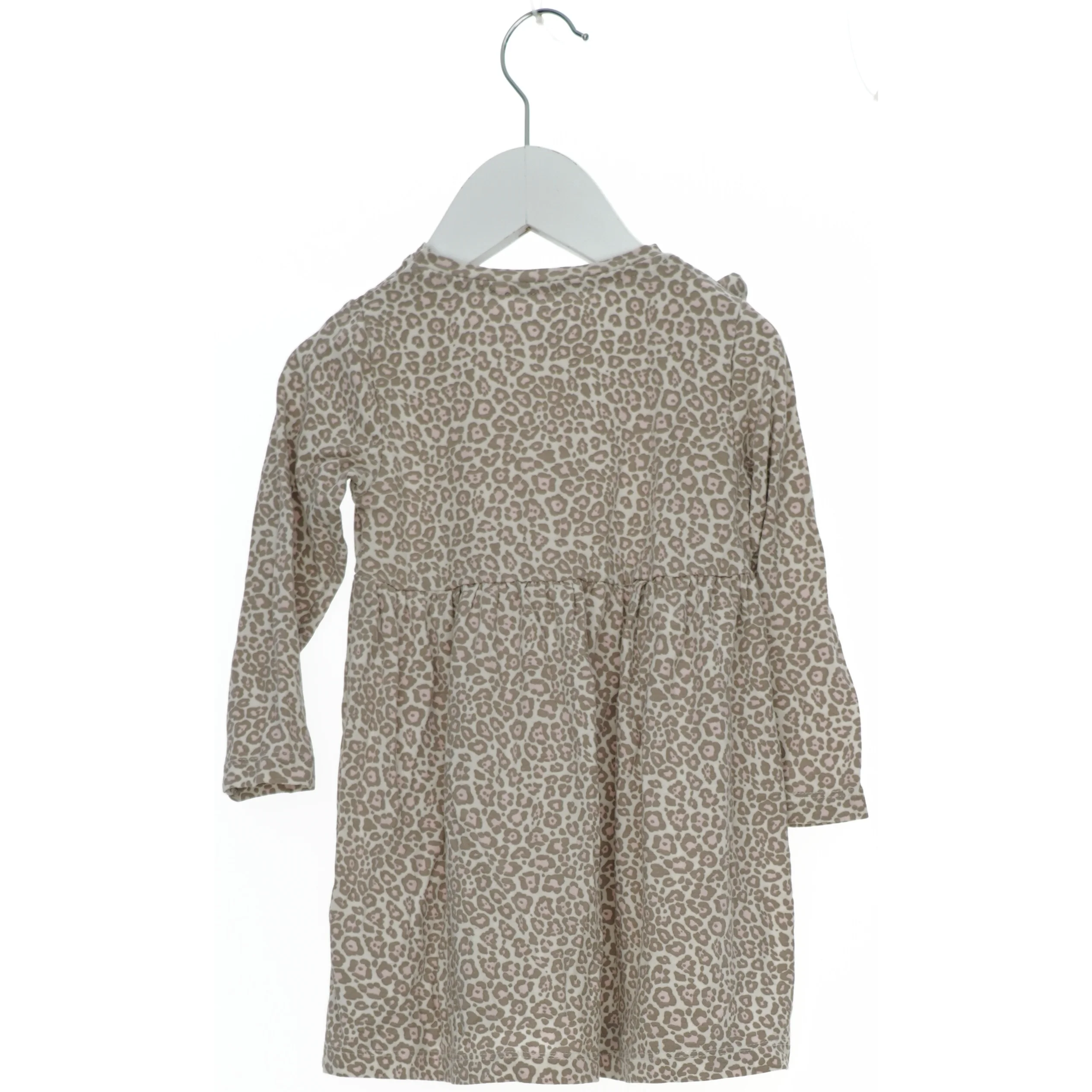 Leopardmønstret kjole til børn fra Name It (str. 86)