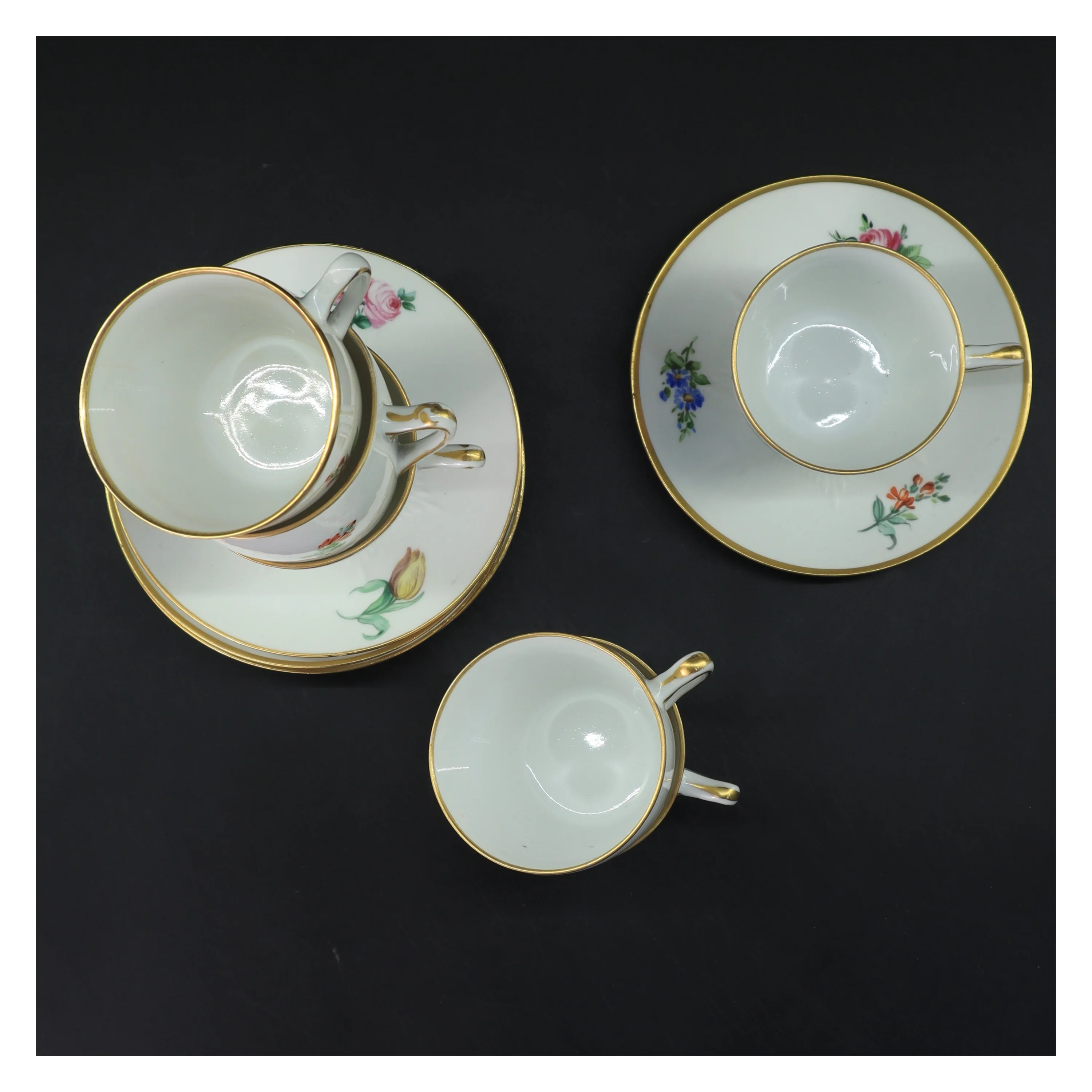 Kaffekop og underkop sæt fra B&G (str. 6 stk Ø 7,5 & 13,5 cm)