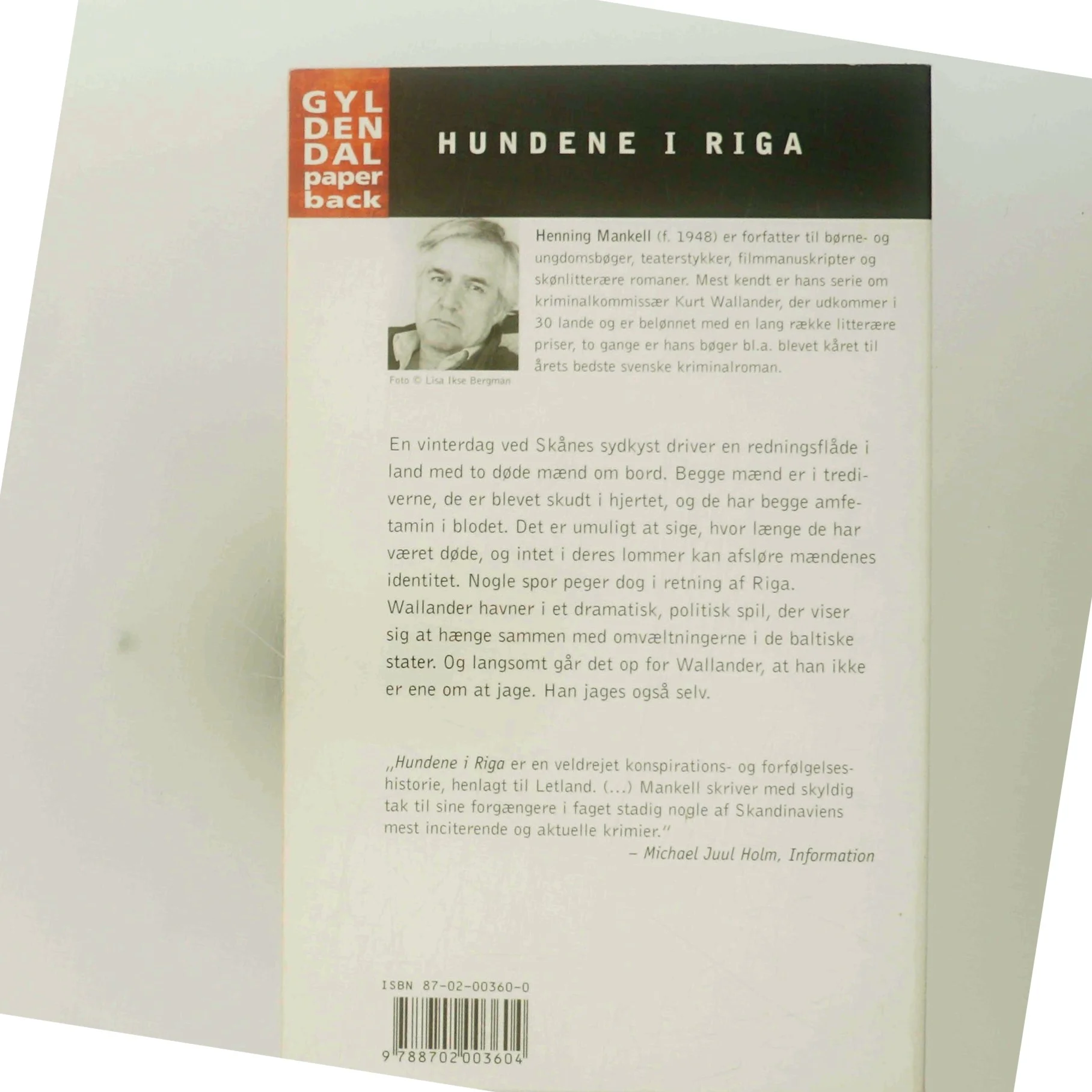 Hundene i Riga : en sag for kriminalkommissær Wallander af Henning Mankell (Bog)