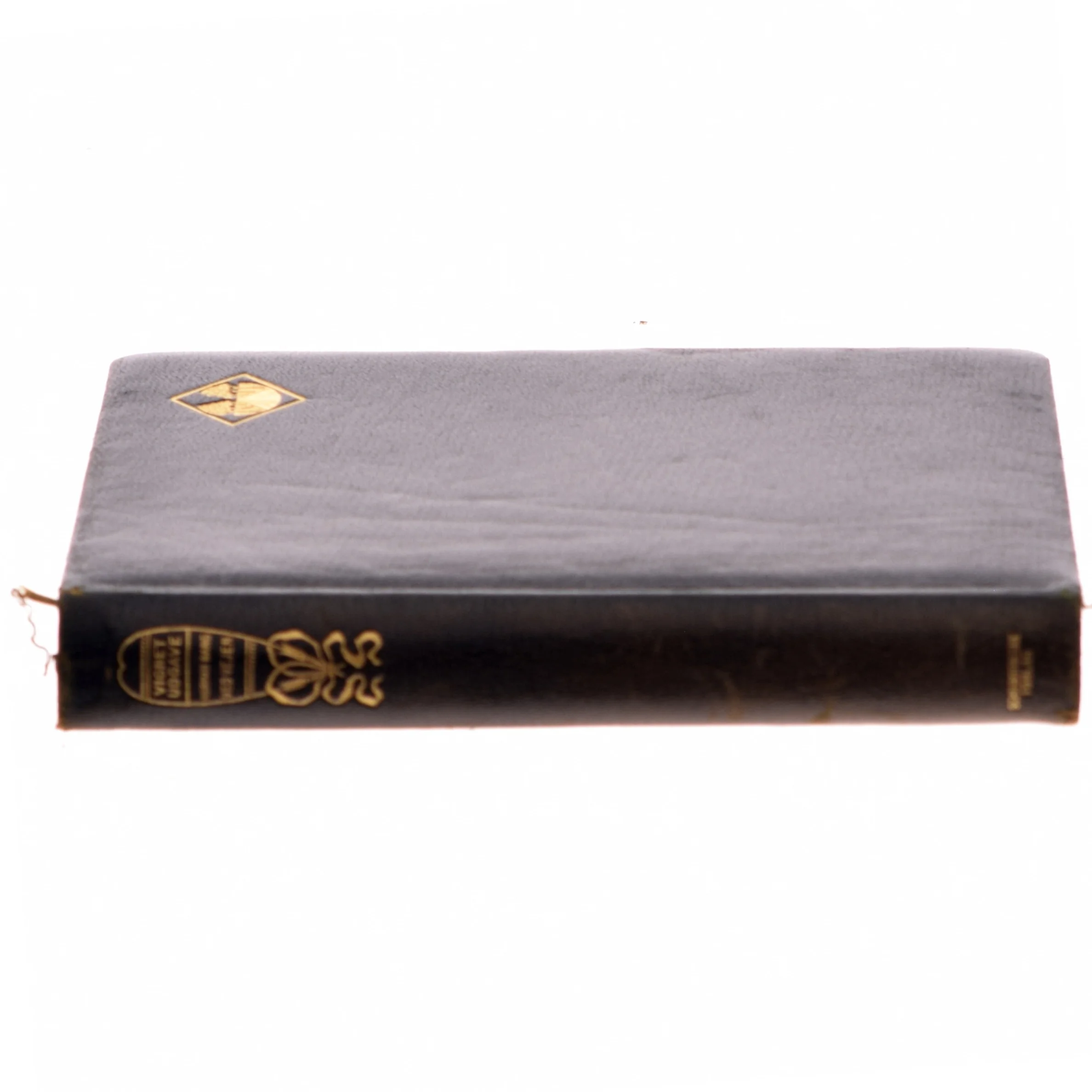 <Bog titel> af <Bog forfattere> (Bog)