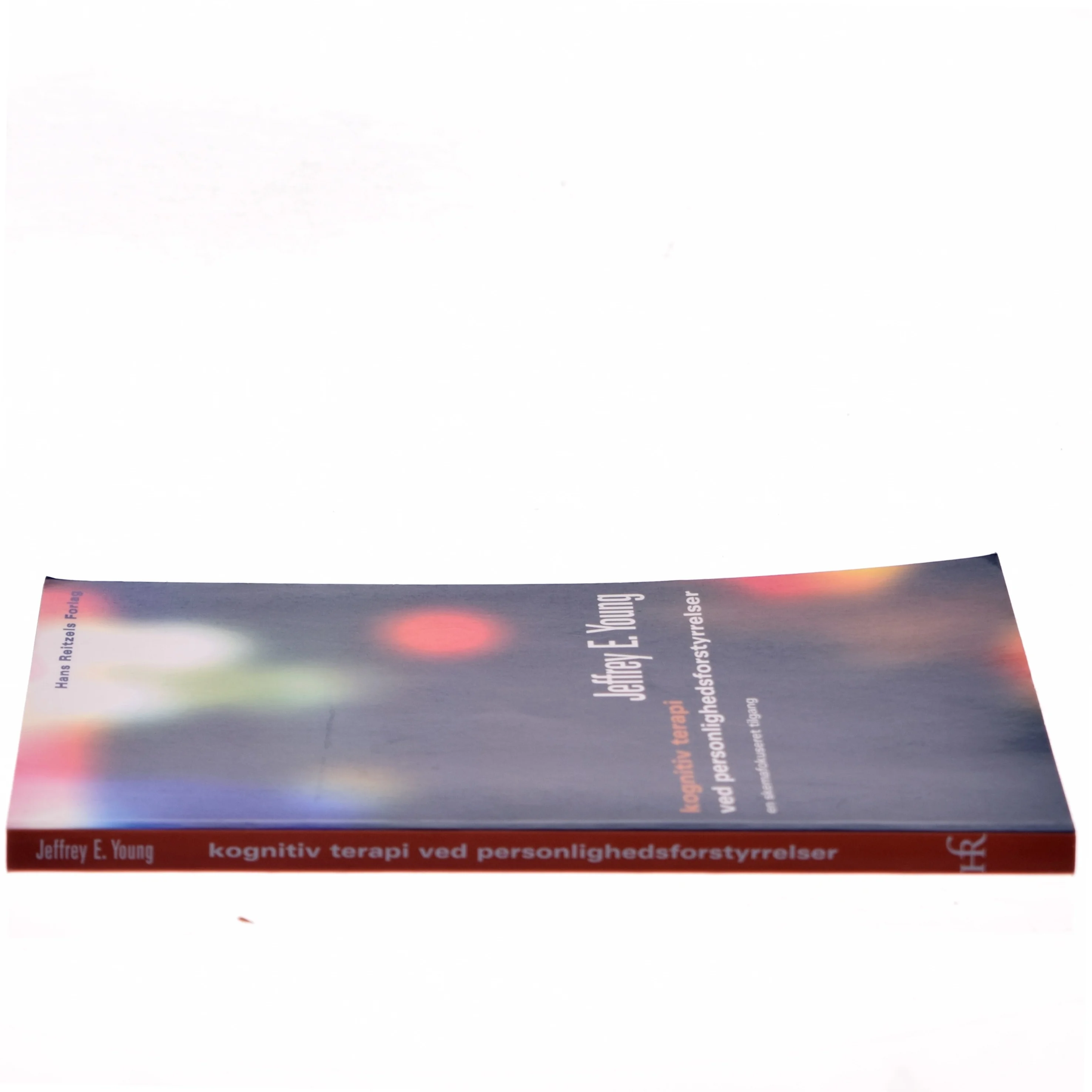 Kognitiv terapi ved personlighedsforstyrrelser : en skemafokuseret tilgang af Jeffrey E. Young (Bog)