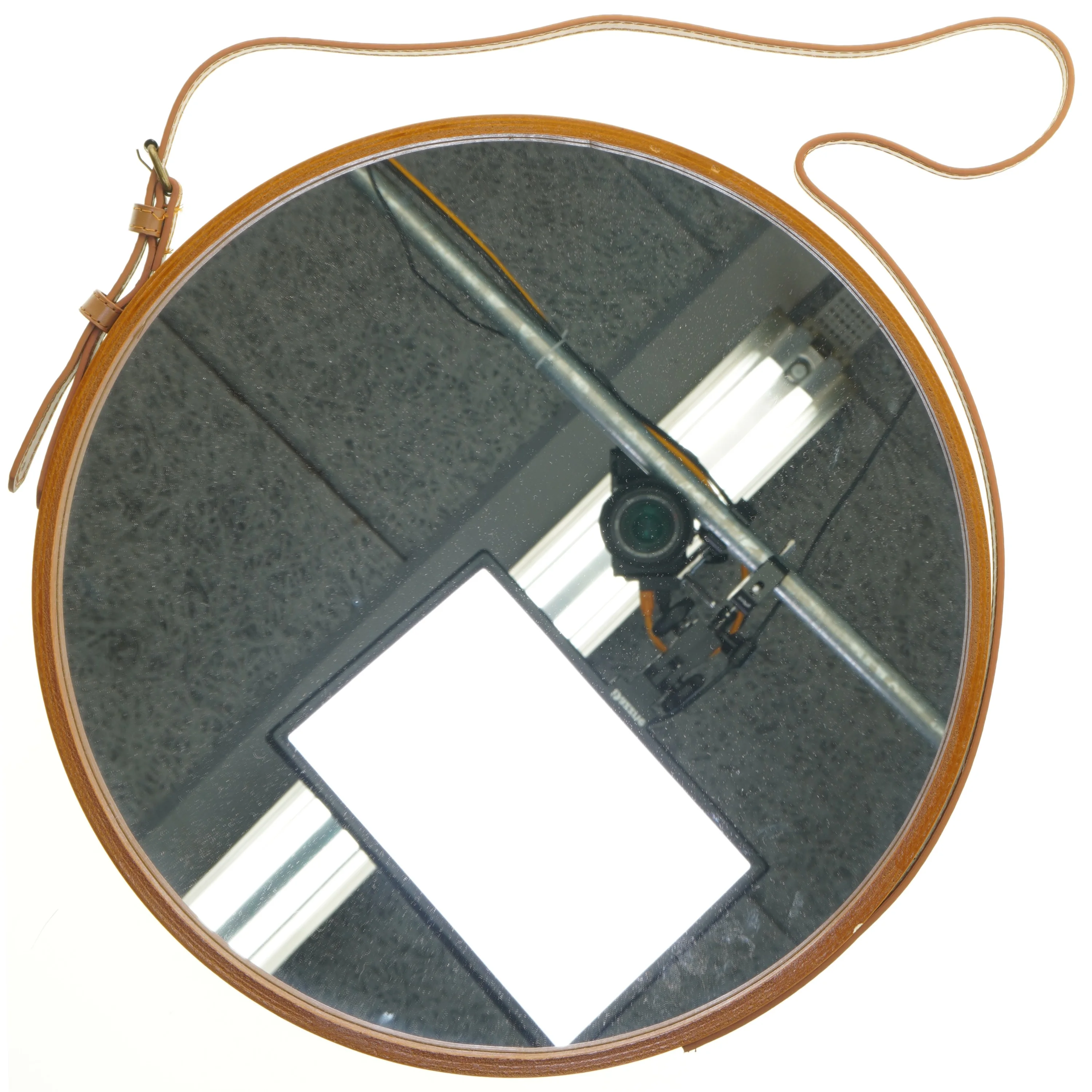 Rundt spejl med rem fra Living Art (str. Ø 40 cm)