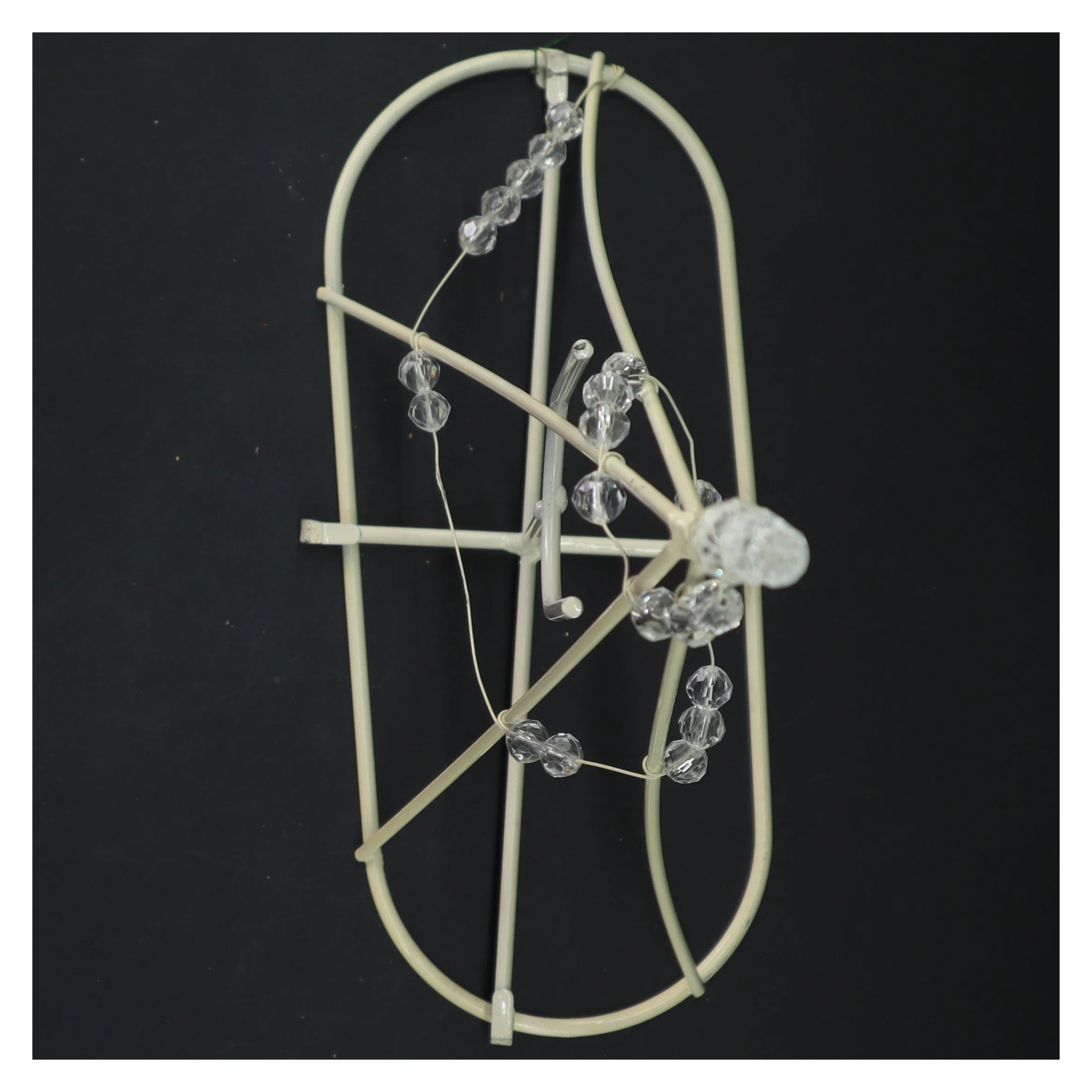 Lysestage med krystaller (str. 37x24x10 cm)